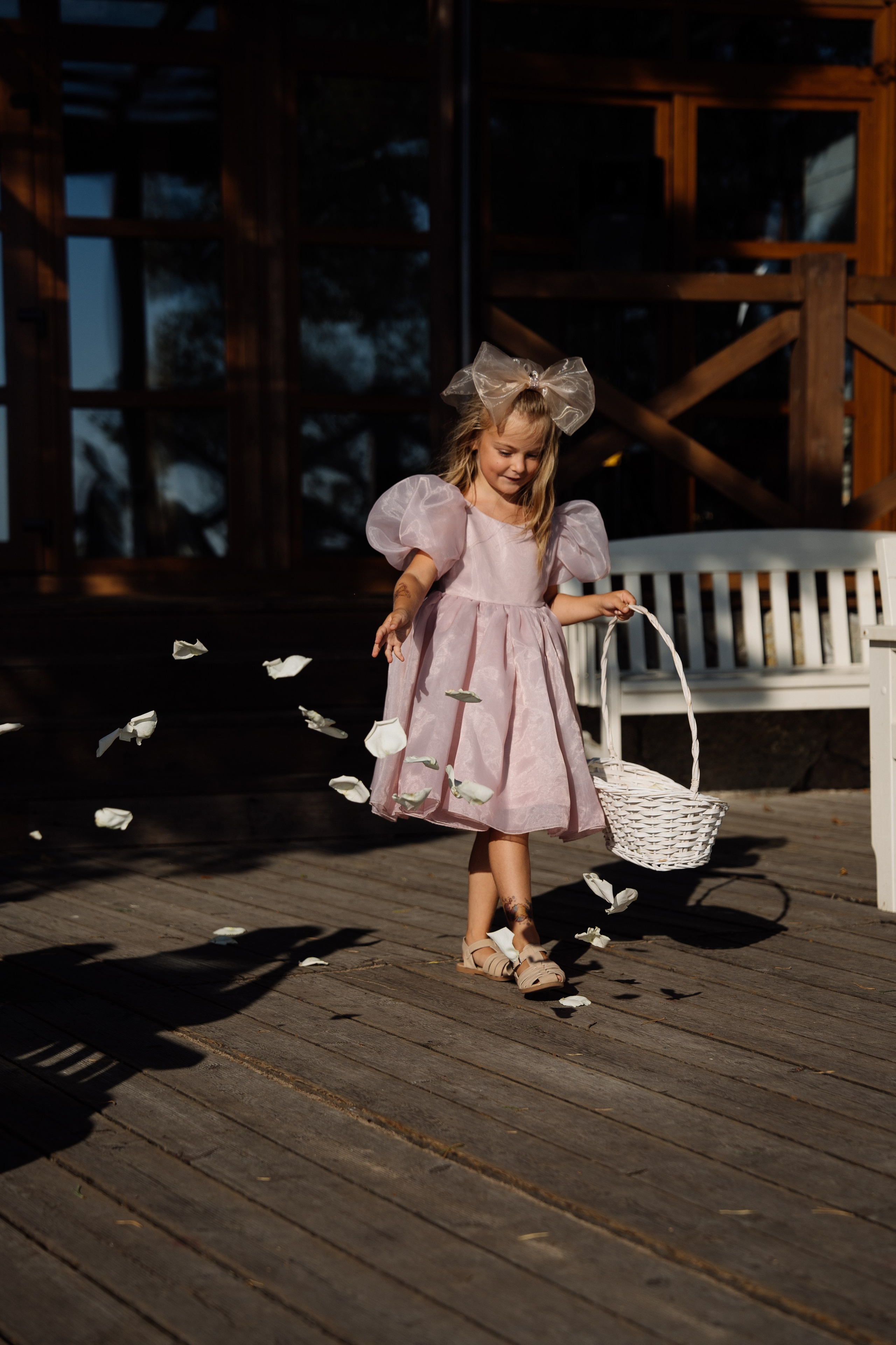 Свадьба в русской рыбалке. Свадебный фотограф организатор в Санкт-Петербурге Ассоль Опарина