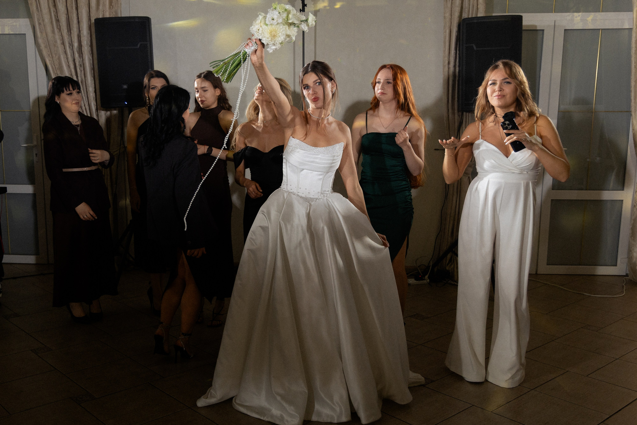 Свадебная фотосессия Анастасии и Игоря в Усадьбе Легенда. Свадебный фотограф в Минске/Беларуси Сергей Спиридонов