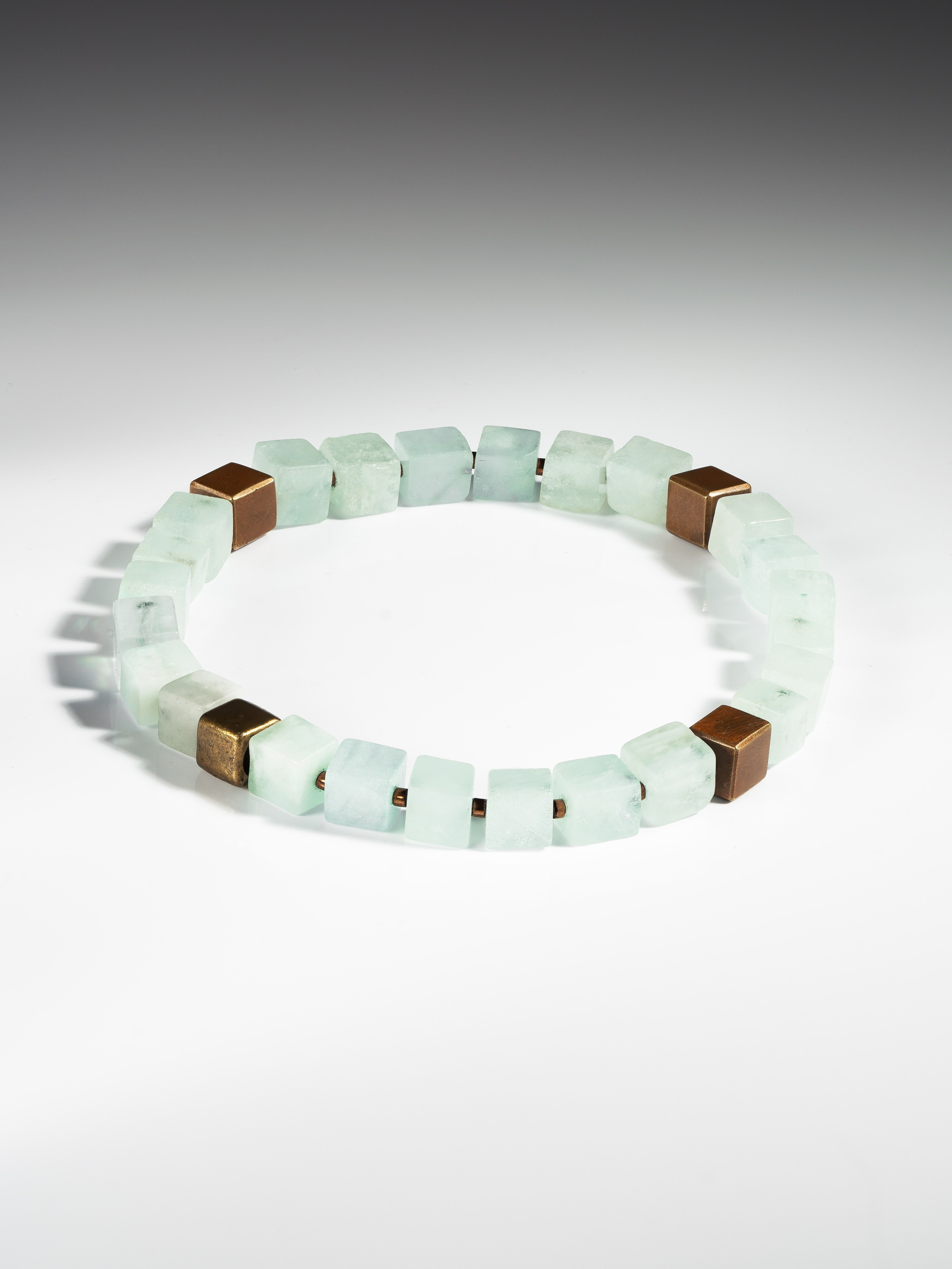 Браслеты. Юлия Василенко, Профессиональный предметный рекламный фотограф Барнаул, Алтай, и по всей России онлайн