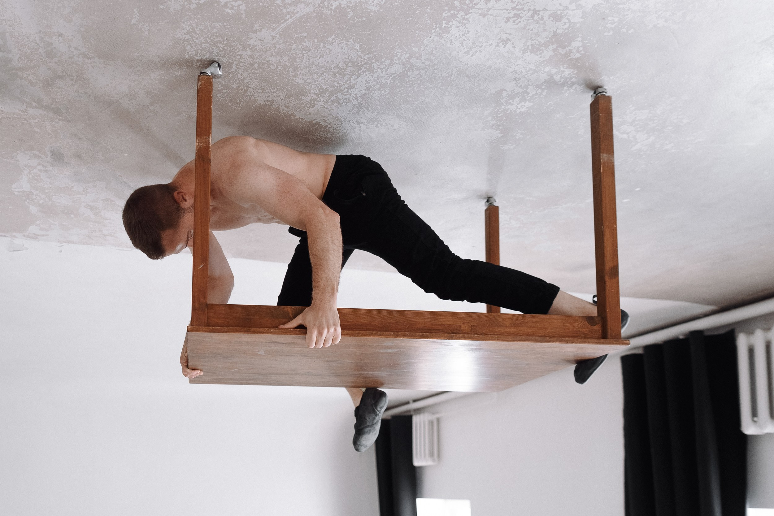 Студийная фотосессия мужчины. Фотограф Дарья Мустафина, Тюмень