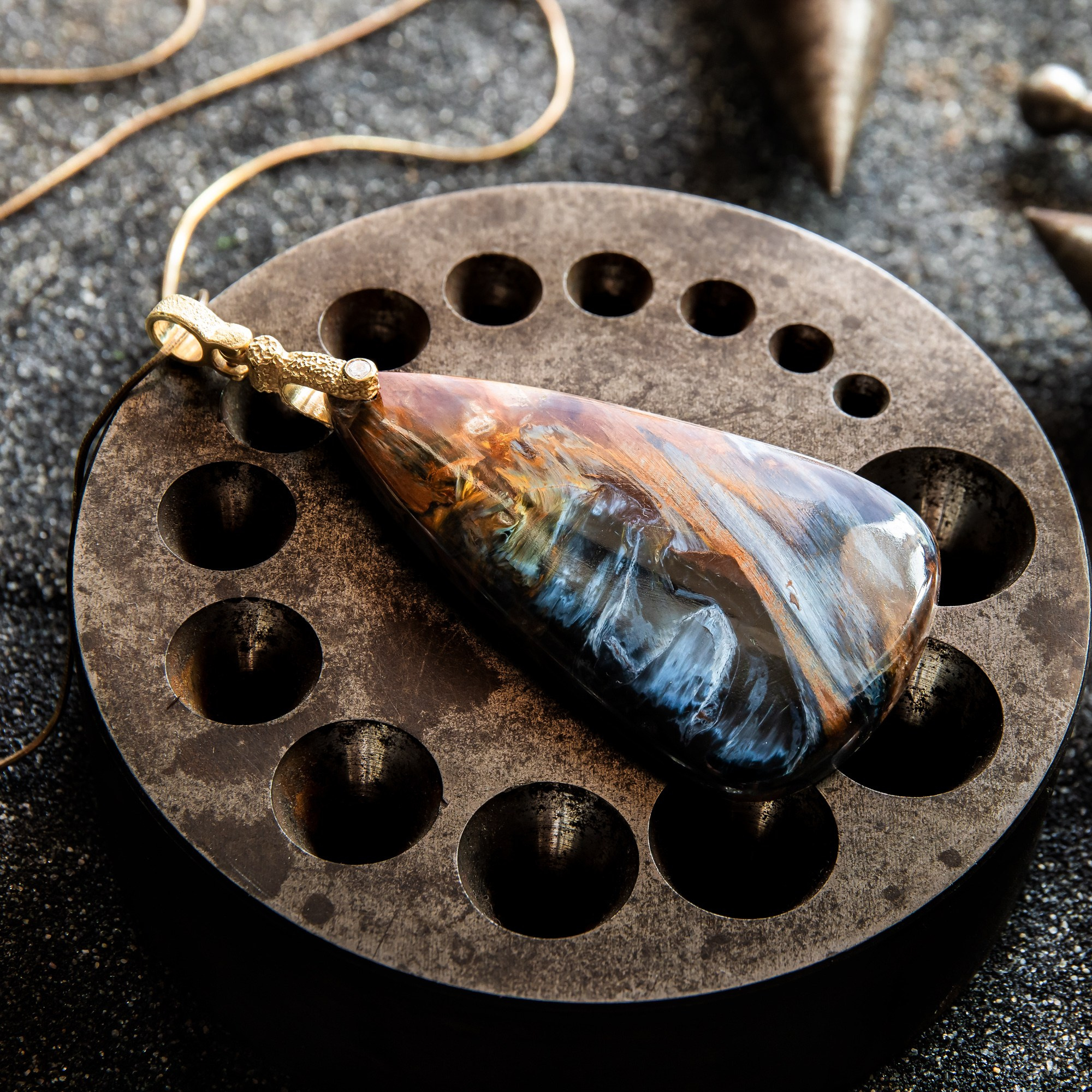 IRStudio: фотосъемка ювелирных изделий. Рекламный и предметный фотограф Марченков Антон