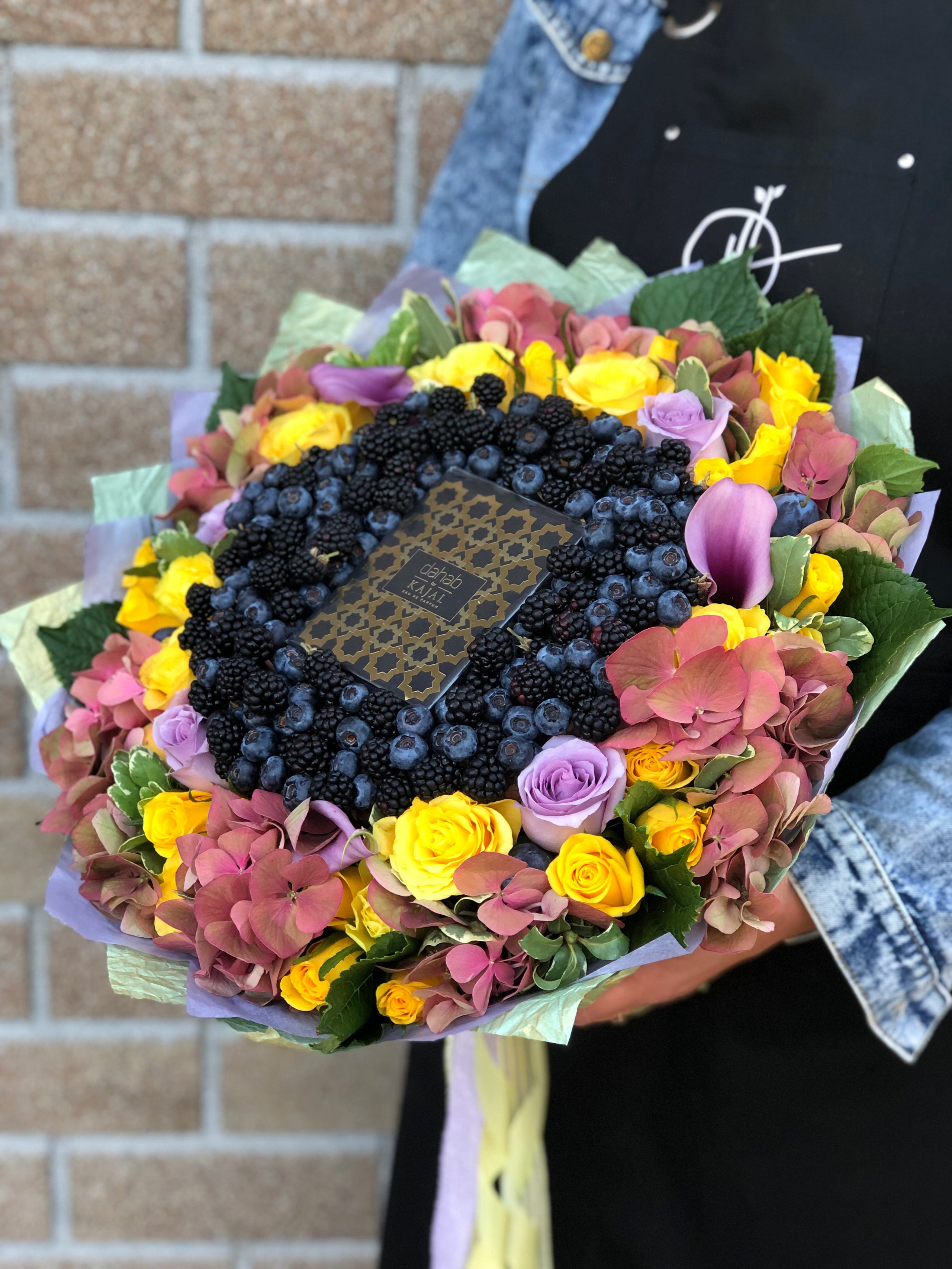 Ягодные. Выездной кейтеринг, съедобные букеты, торты и сладости на заказ