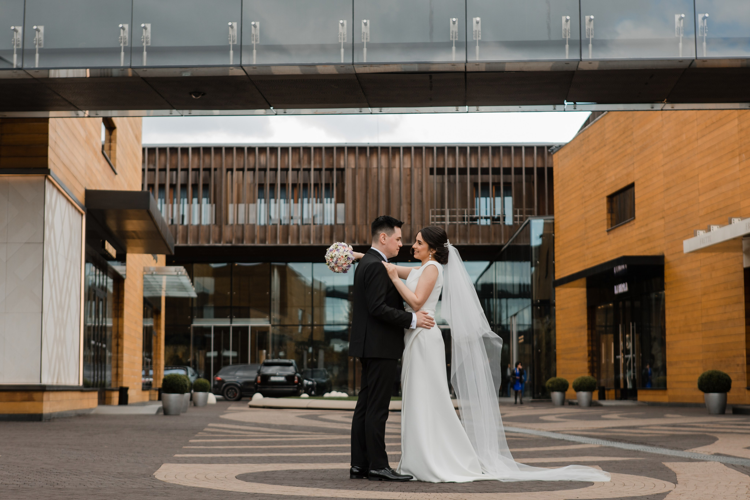 Свадьба в Барвихе.  Фото на свадьбу в Барвихе. Загс в Барвихе. Подать заявление в Барвихе. Московский областной загс барвиха. Барвиха village загс