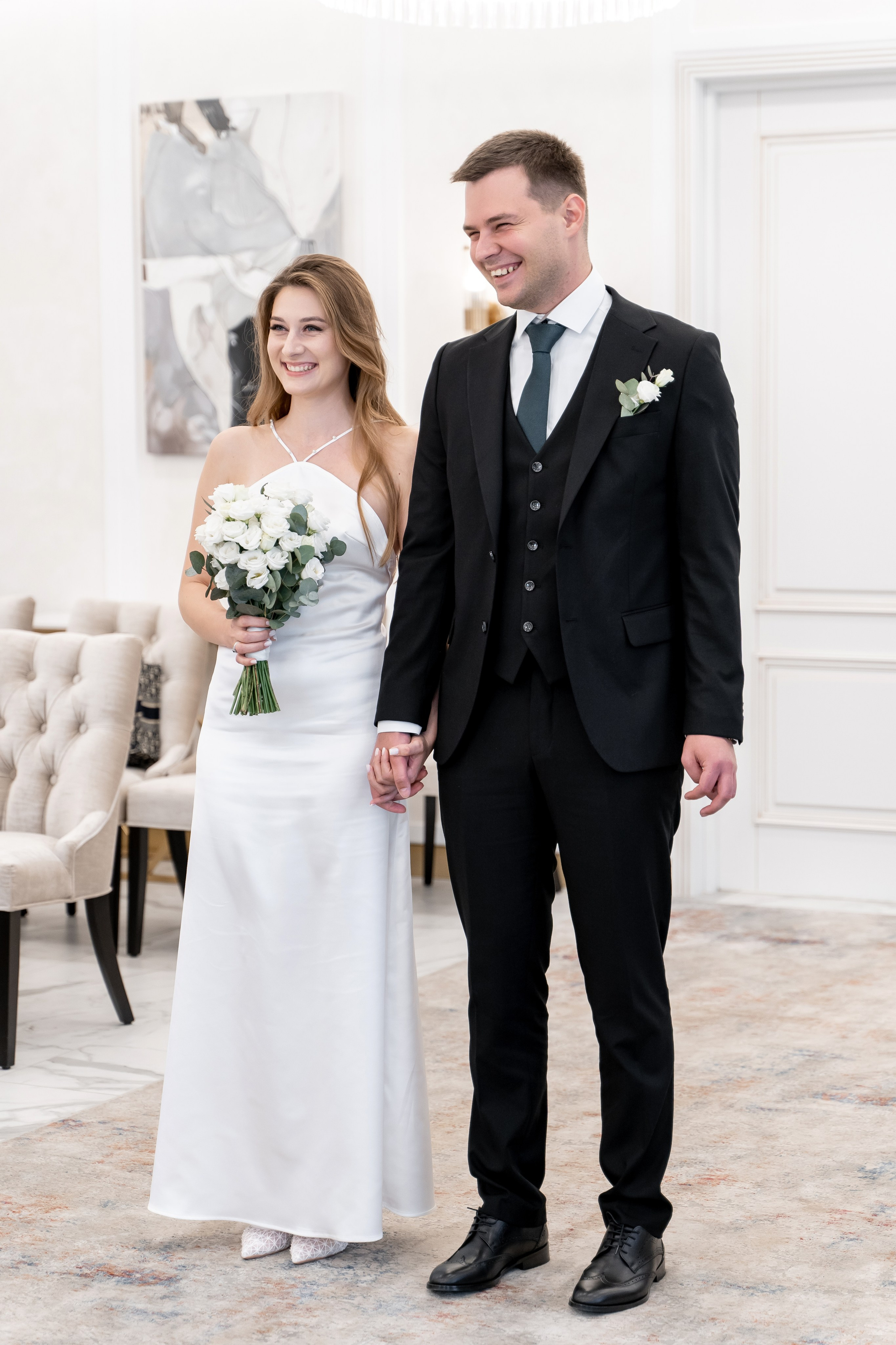 Свадебный фотограф в Москве. Свадебный фотограф Видное, Бутово, Домодедово, Щербинка, Царицыно. Роспись во дворце бракосочетания Южное Бутово. Регистрация брака в Москве и Московской области. Фотограф на свадьбу. Свадебная фотосессия в центре Москвы. Фотосессия свадебного банкета  в ресторане. Выездная регистрация брака. Фотосессия молодоженов. Свадебная прогулка. Жених и невеста в день свадьбы. Wedding in Moscow. Свадебная фотосессия  в Барвихе. Стильная свадебная фотография. Сборы жениха и невесты в день свадьбы. 