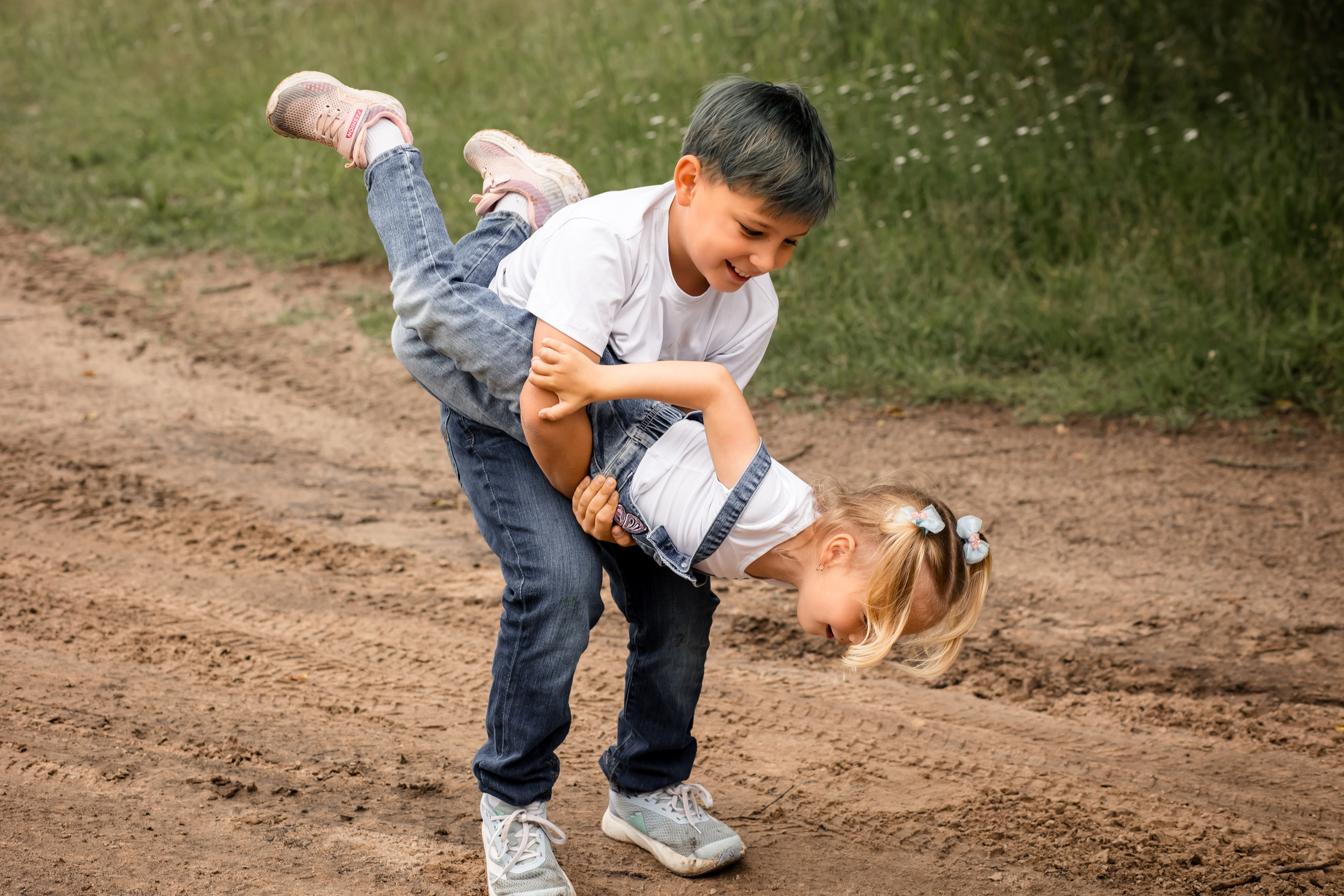 Катя с детками