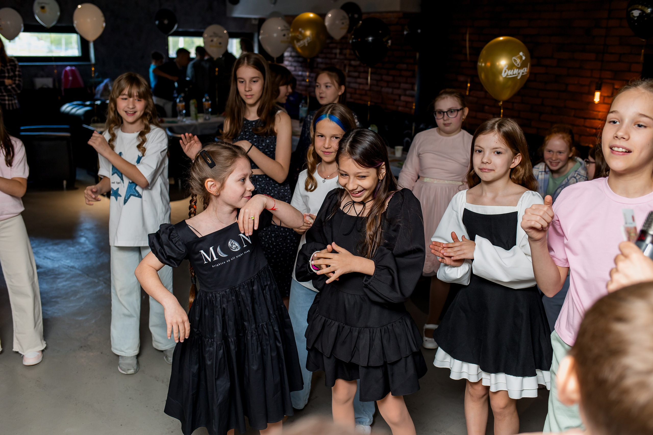 Выпускной 4 класс. Фотограф в Москве Авдеева Мария