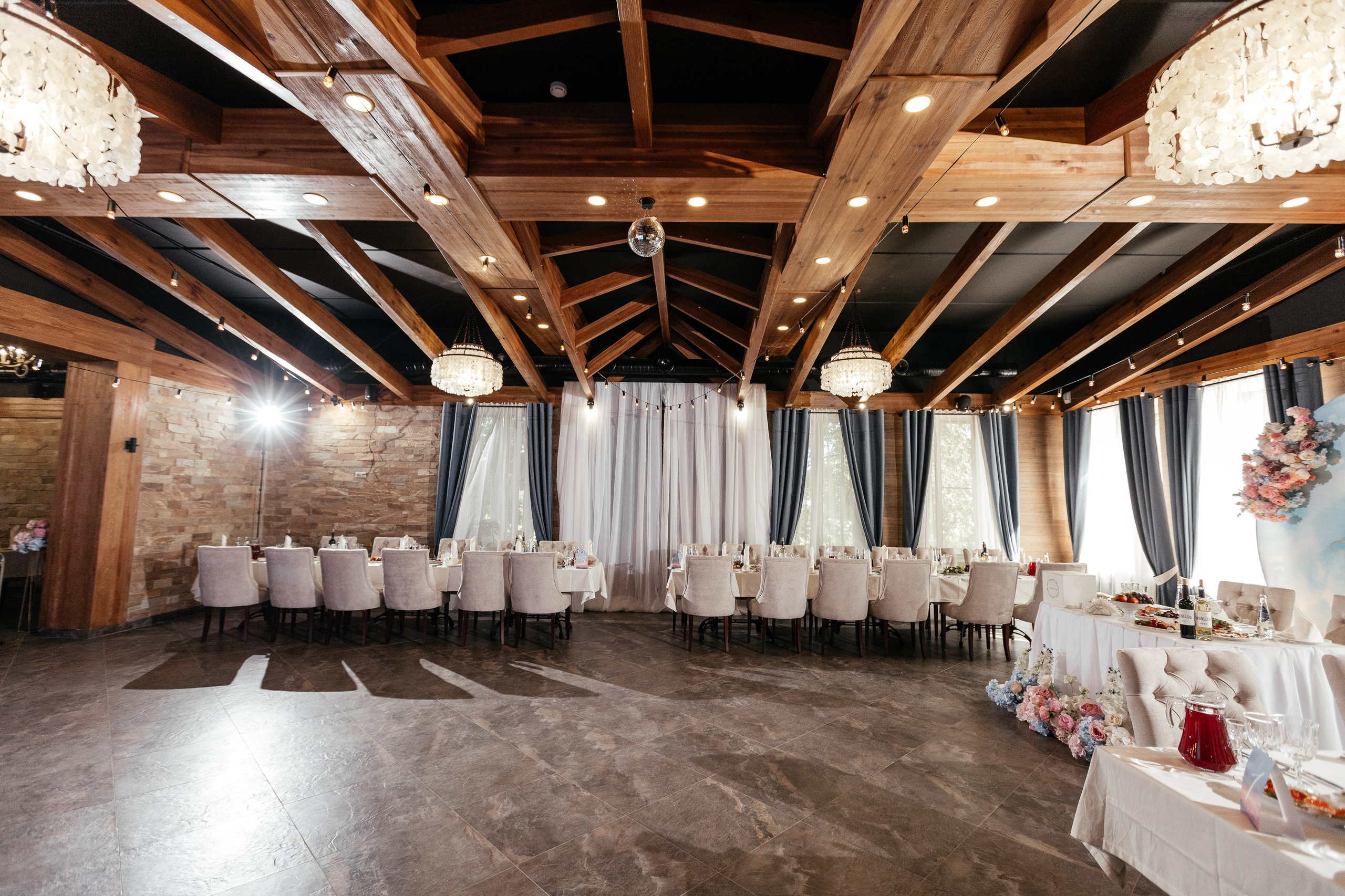 Свадебный фотограф Уфа — Руслан ГабдлисламовЖивые эмоции, красивые кадры, воспоминания на всю жизнь.Работаю по всей Республике Башкортоста. Свадебный фотограф Уфа Руслан Габдлисламов