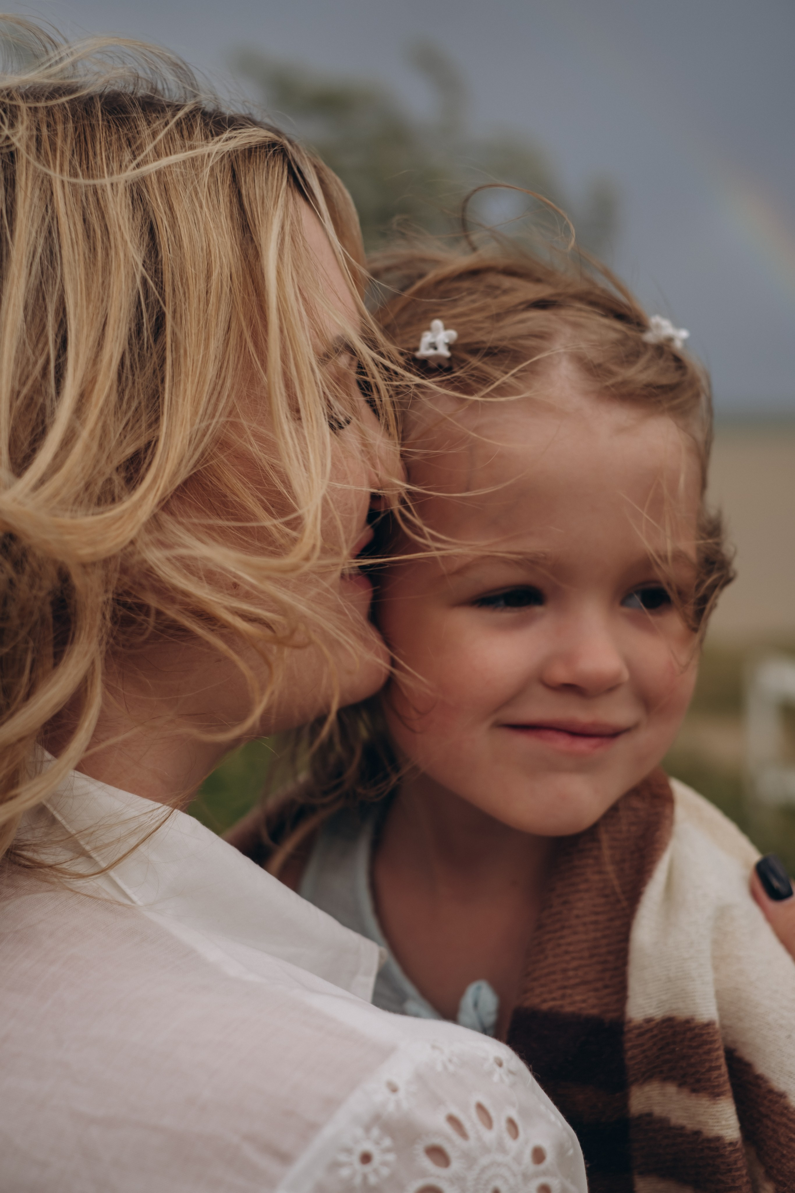 Прогулочная у моря. Мама и дочь. Фотограф Новосибирск Анна Рождественская