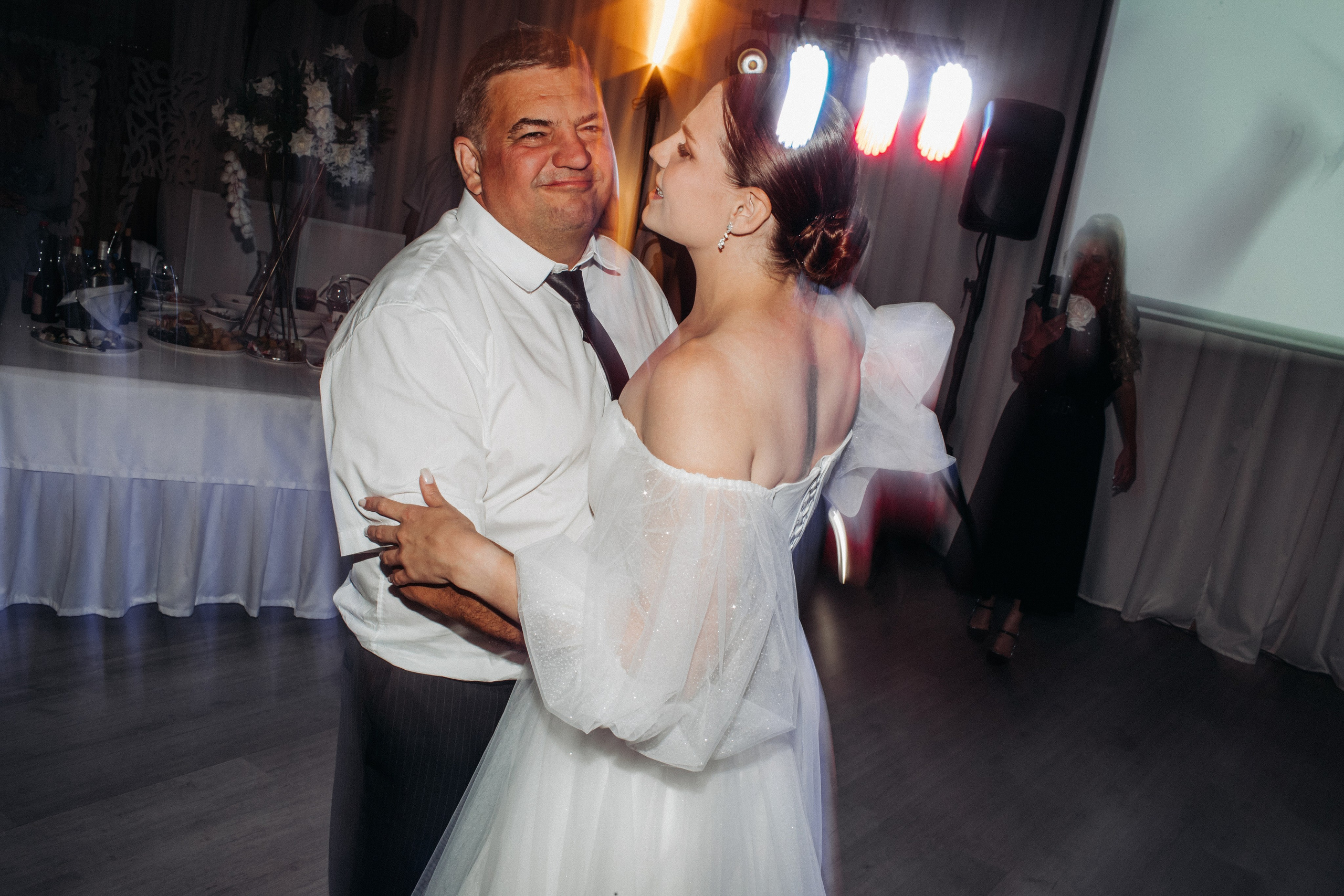 Vlad & Nadya (Saint-Petersburg, Russia). Destination wedding photographer Peter Letu