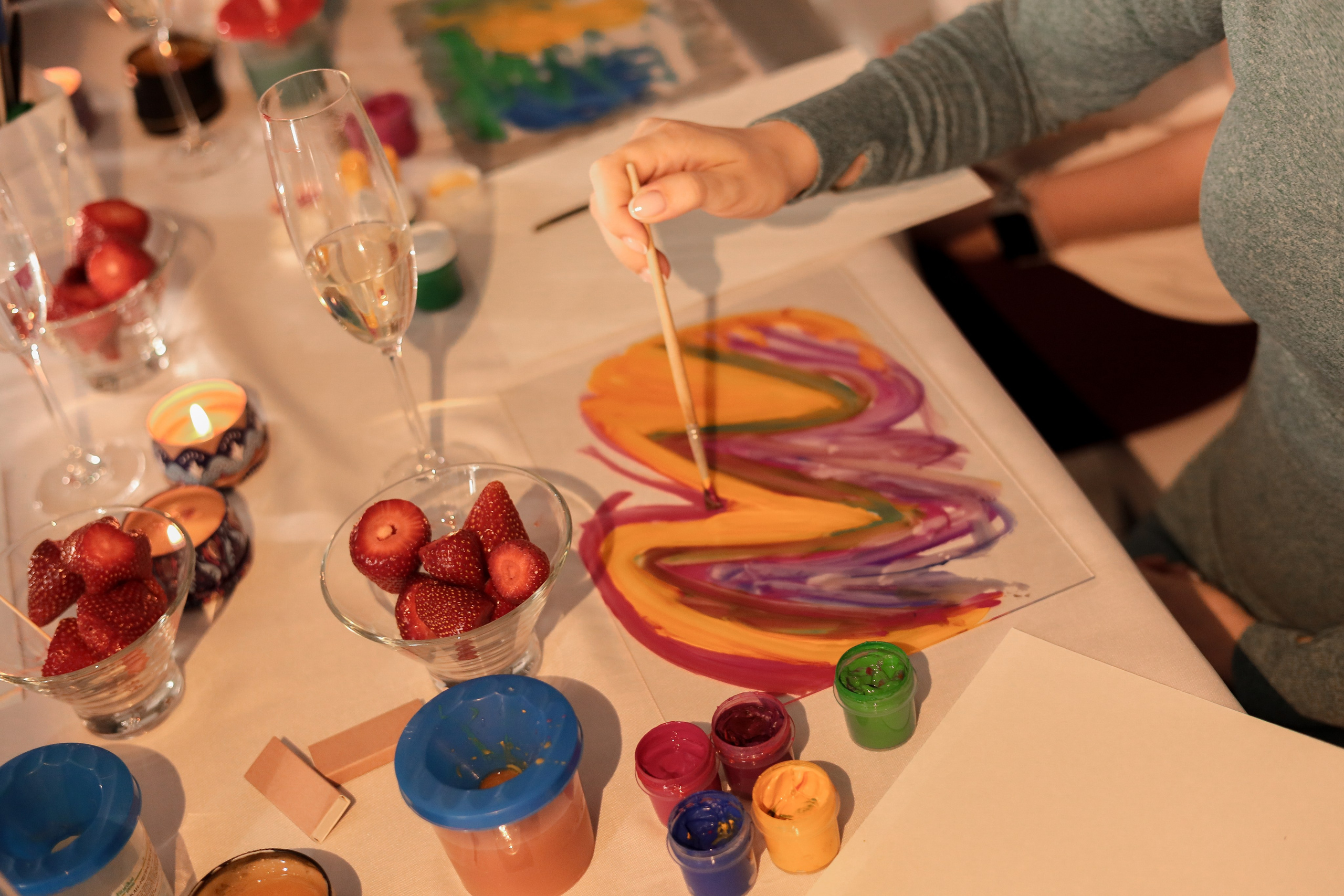 Арт-терапия + аэройога. Фотограф Надршина Лилия