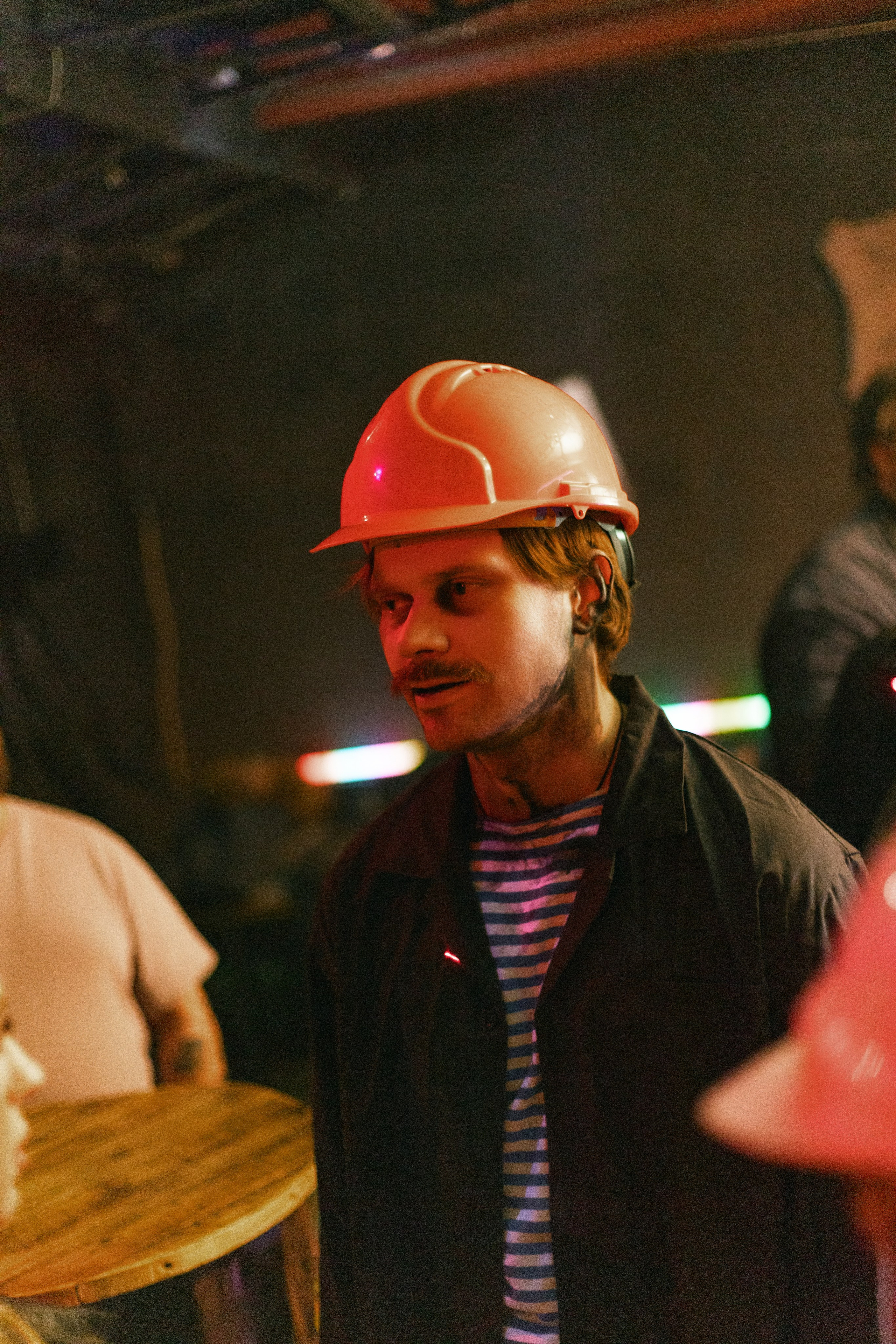 Бэкстейдж со съёмок фильма «Третья смена». Фотограф Александр Закадычный | Таганрог