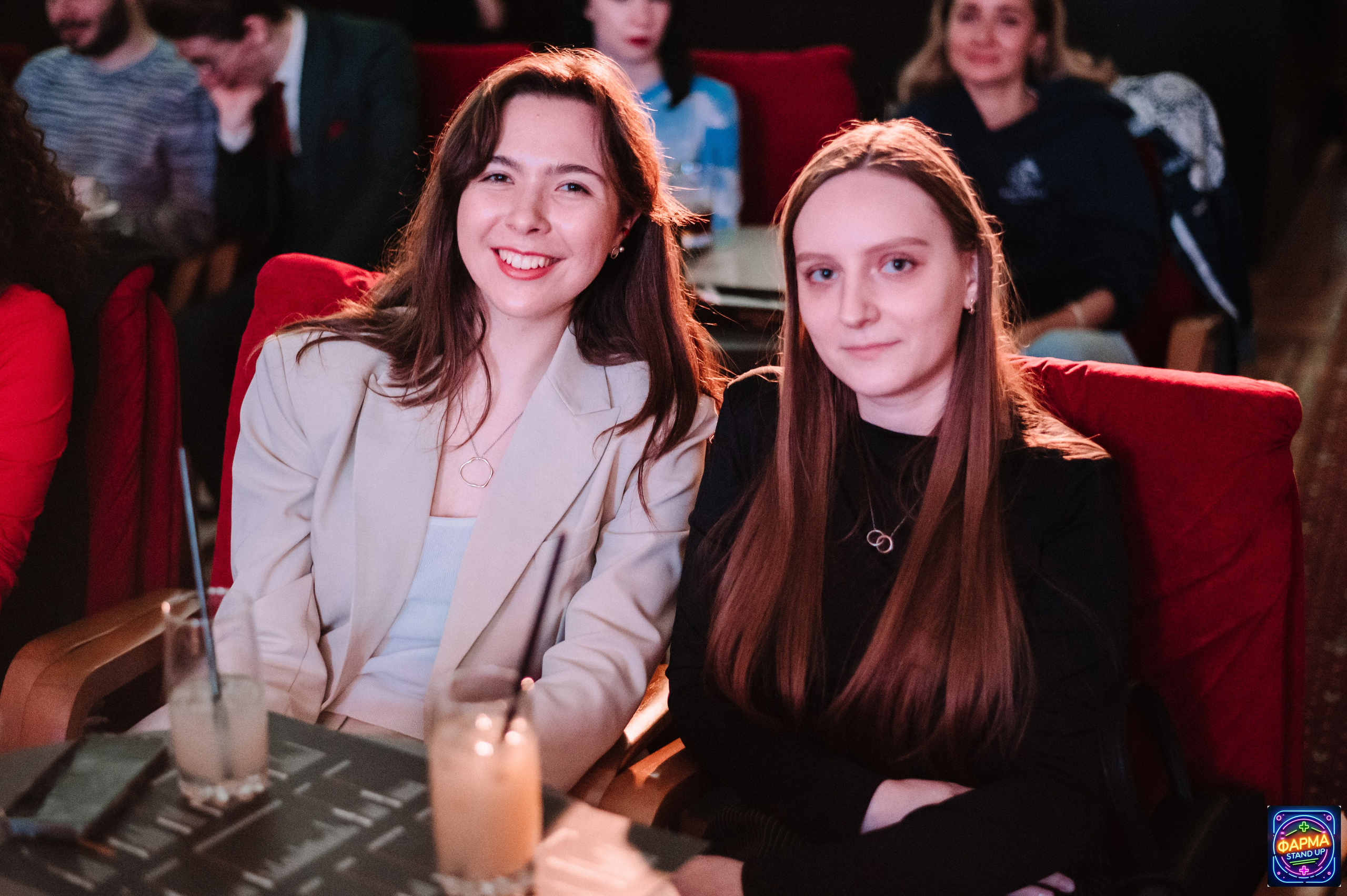 StandUp в GlavStandup Hall. Алена Братчук репортажный фотограф