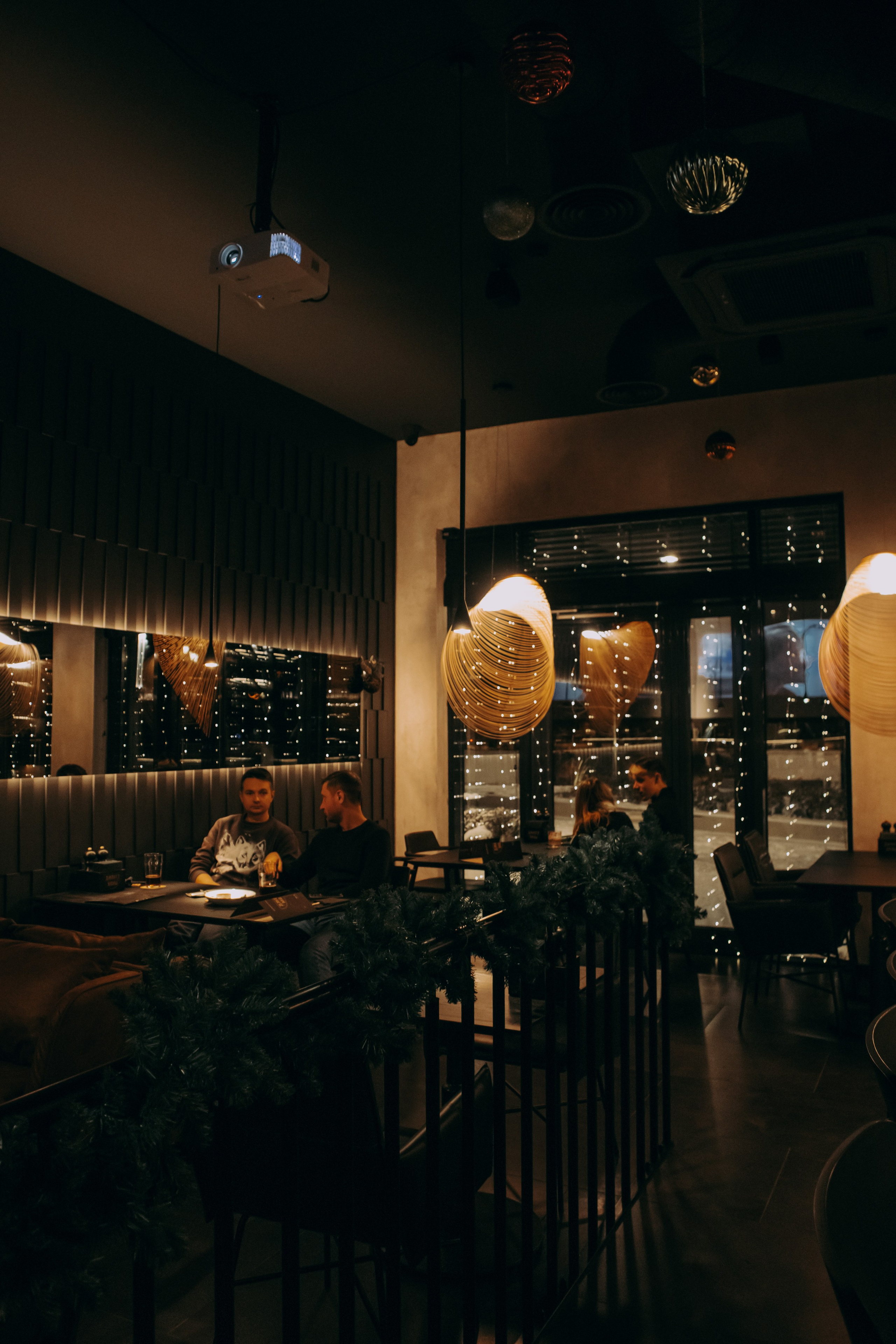 Ресторан Джентлмены. KRIS KRUPINNIKOVA