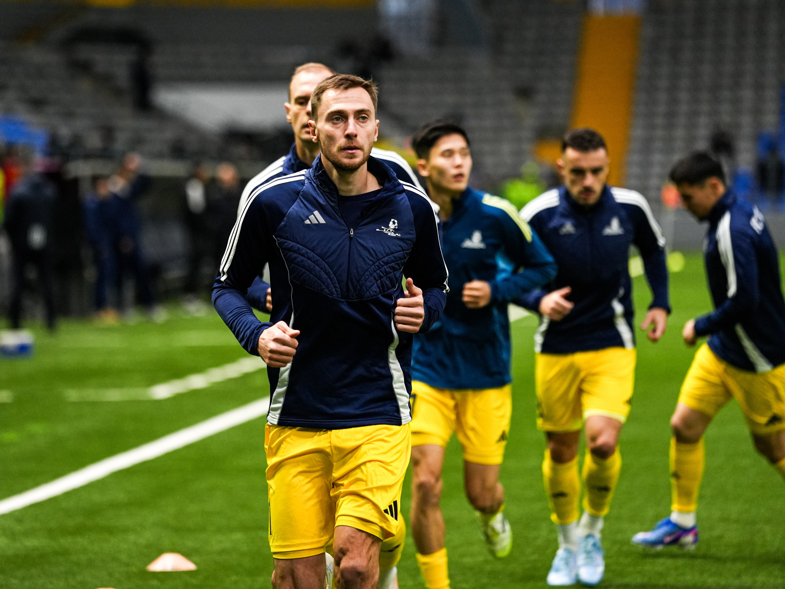 FC ASTANA. Здравствуйте Меня зовут Берден Ансар, Я профессиональный фотограф