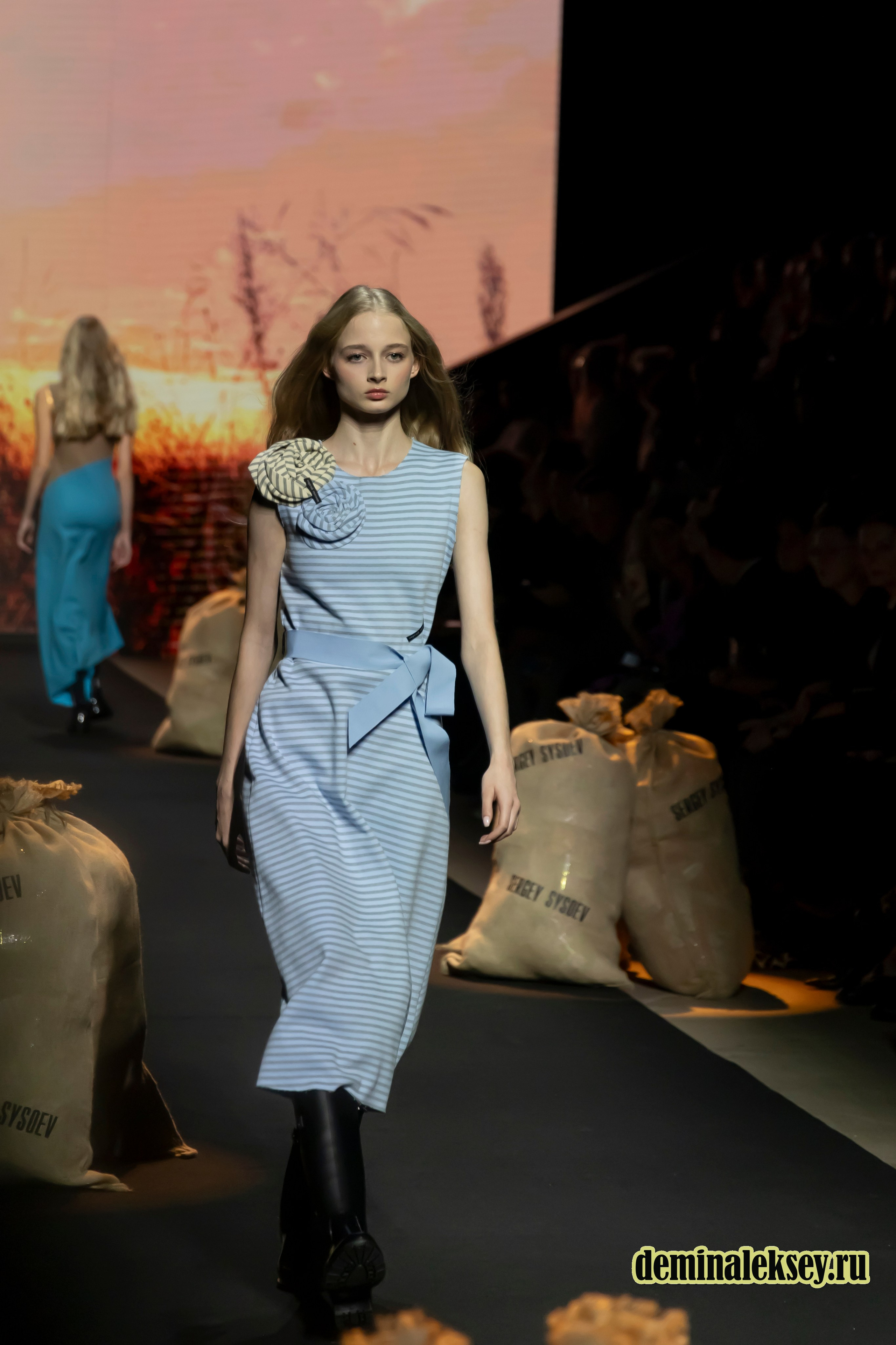 Московская неделя моды 2024 9 октября дизайнер SERGEY SYSOEV. Репортажный, семейный и студийный фотограф в Москве Демин Алексей
