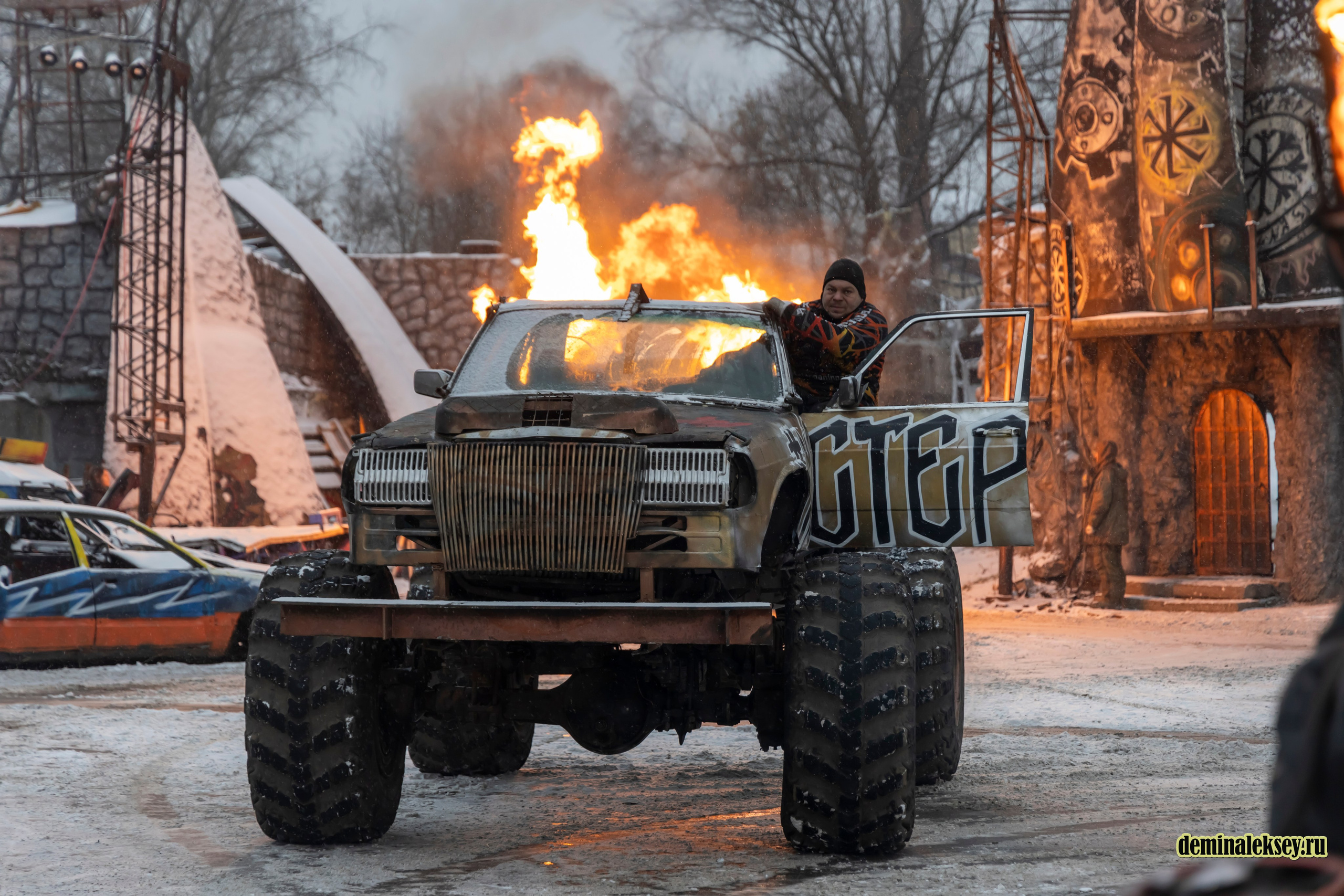 Танки против Монстр-Траков. Репортажный, семейный и студийный фотограф в Москве Демин Алексей