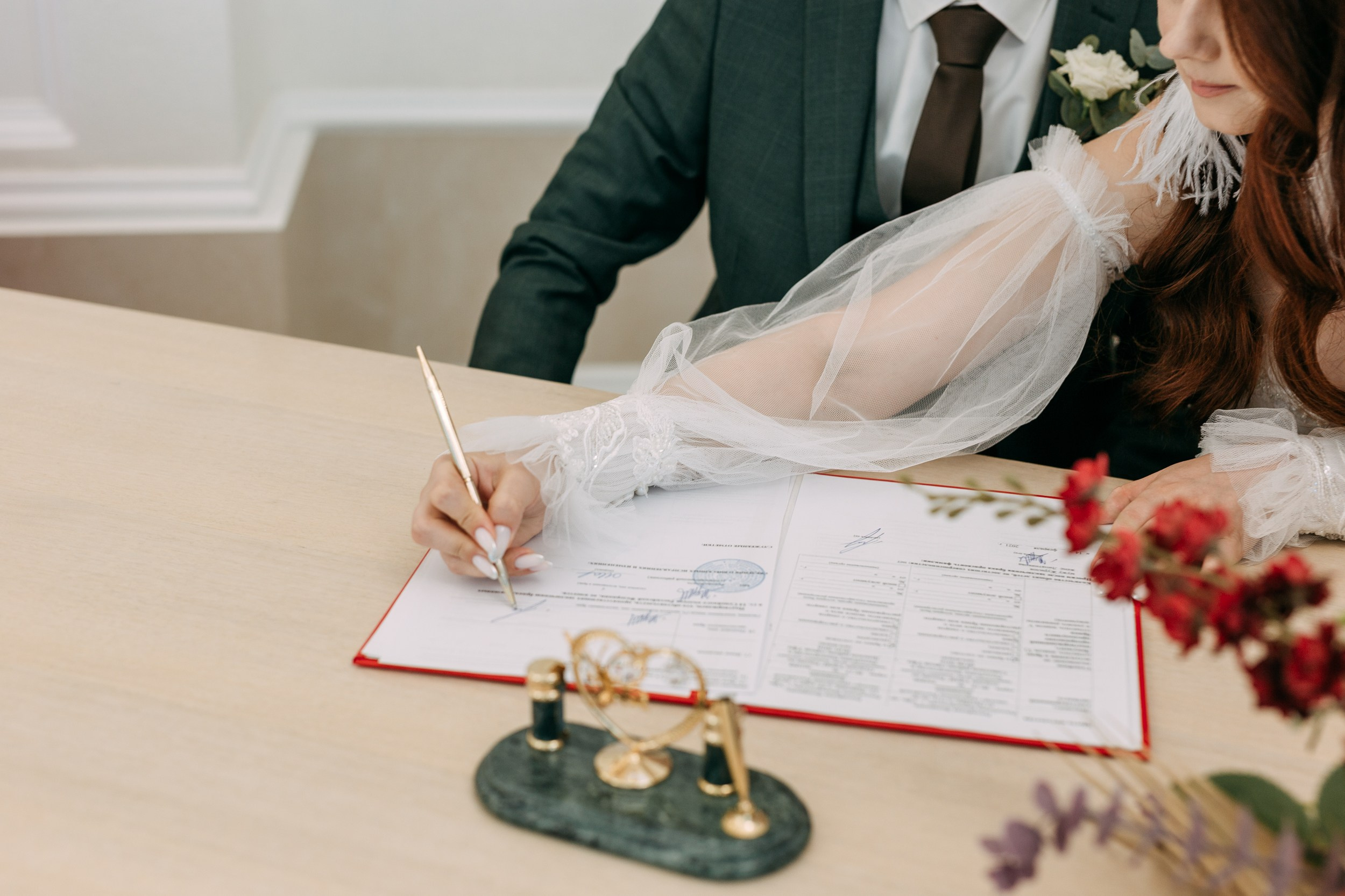 Алиса и Айнур. Фотопродакшн продающего контента