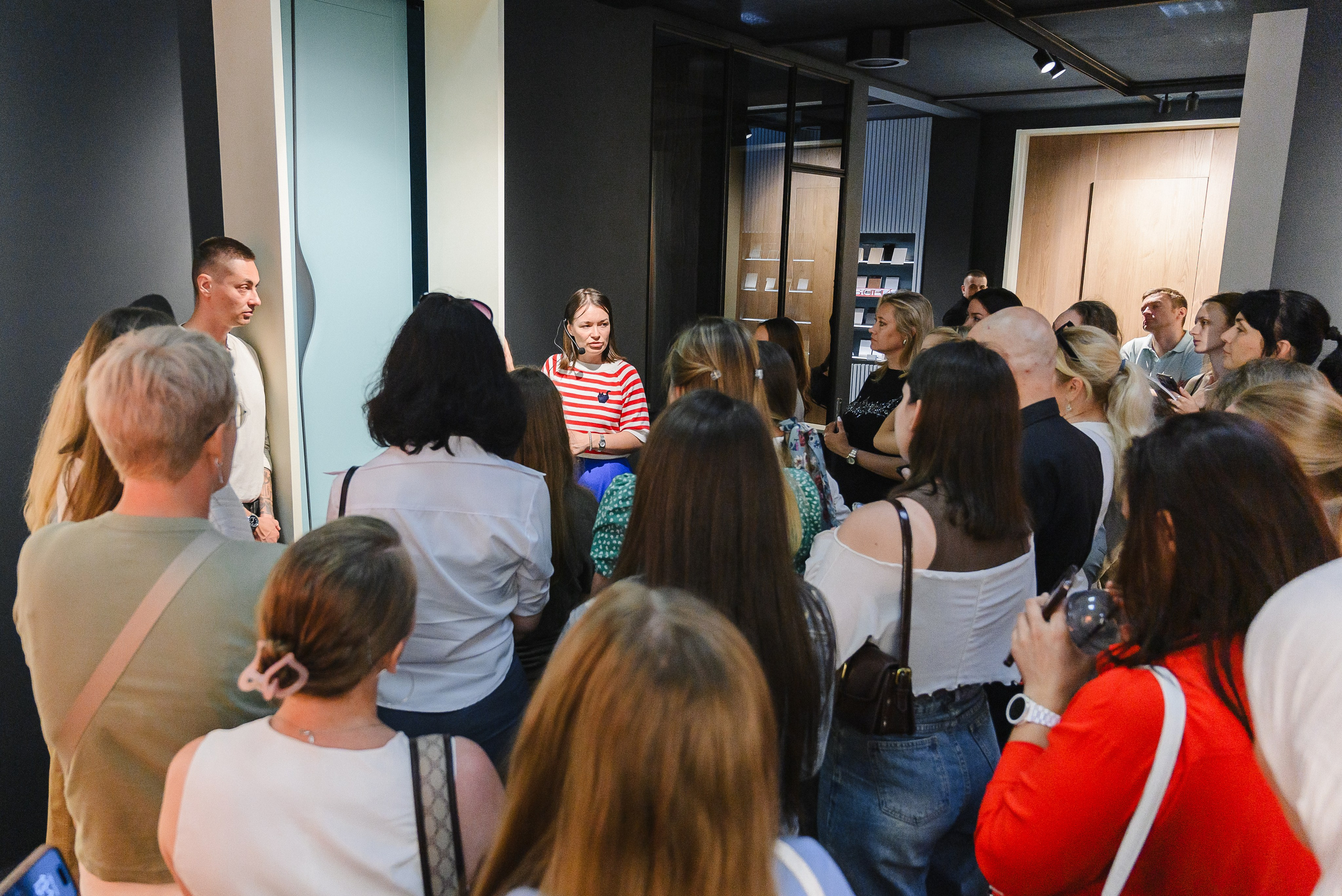 Семинар-экскурсия. Искусство колористики: современные подходы к выбору цветовых палитр. Фотограф Лопаткина Ирина