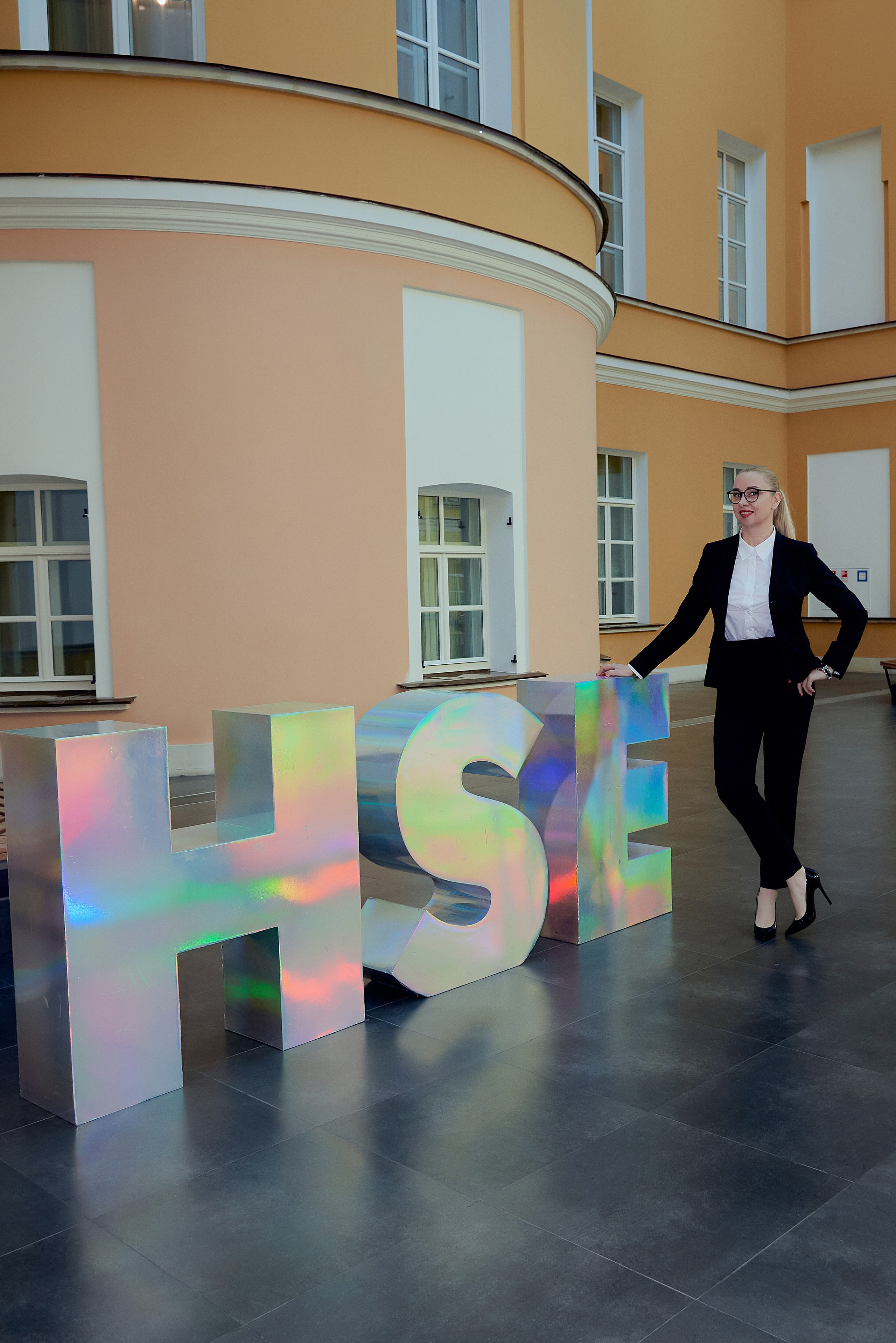 Он лайн лекция в ВШЭ. Наталия Дианова — фотограф для брендов и экспертов в Москве