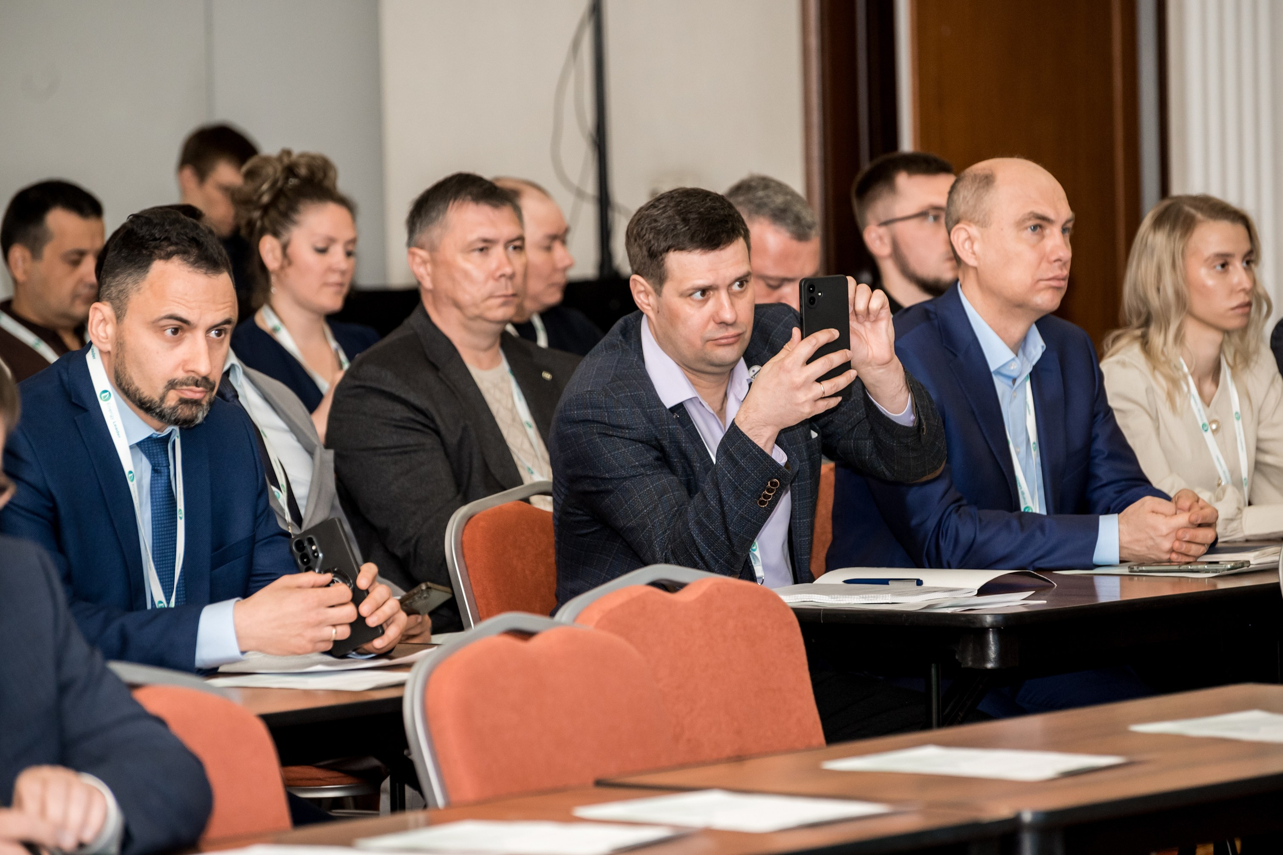 Конференция и выставка по катализаторам нефтепереработки и нефтегазохимии. Краснодар. Свадебный и семейный фотограф София Невская