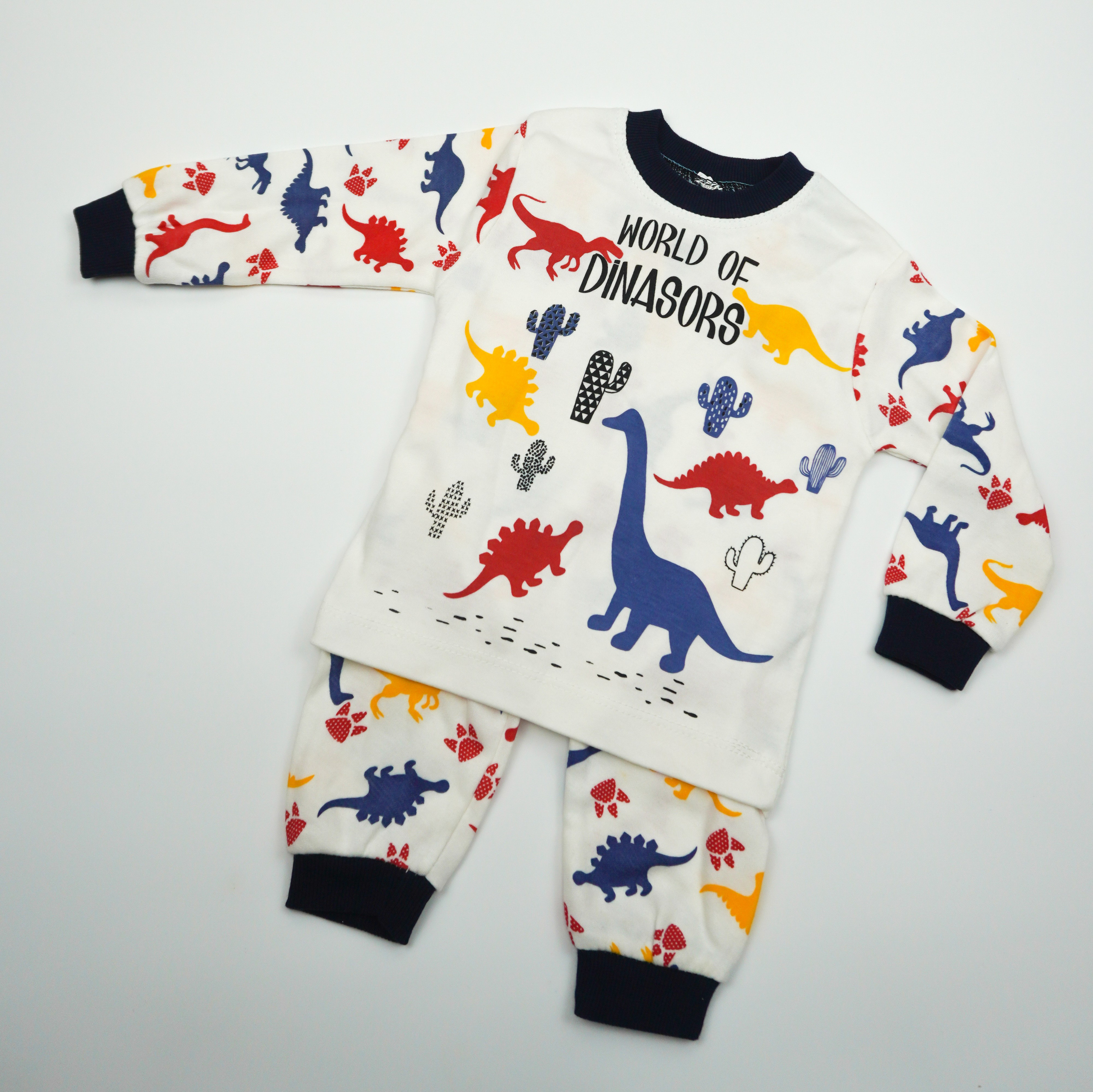 Одежда. Кузнецова Мария — профессиональный фотограф в Санкт-Петербурге | Предметная фотосъёмка, модельные тесты, актёрское портфолио, концерты