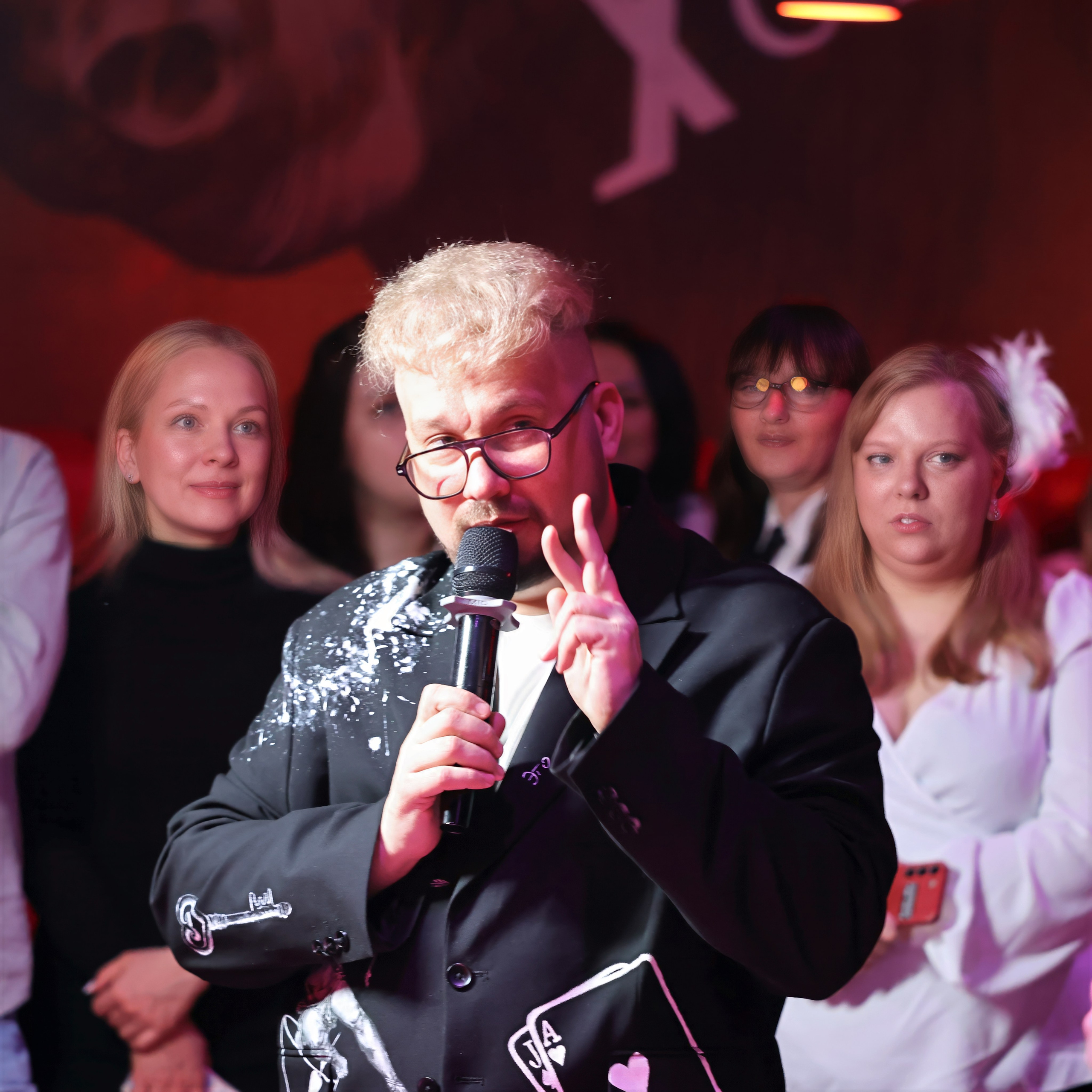 ФотоКВИЗ. Добро пожаловать в студию «Цифровой скульптор»  где искусство встречается с технологиями!