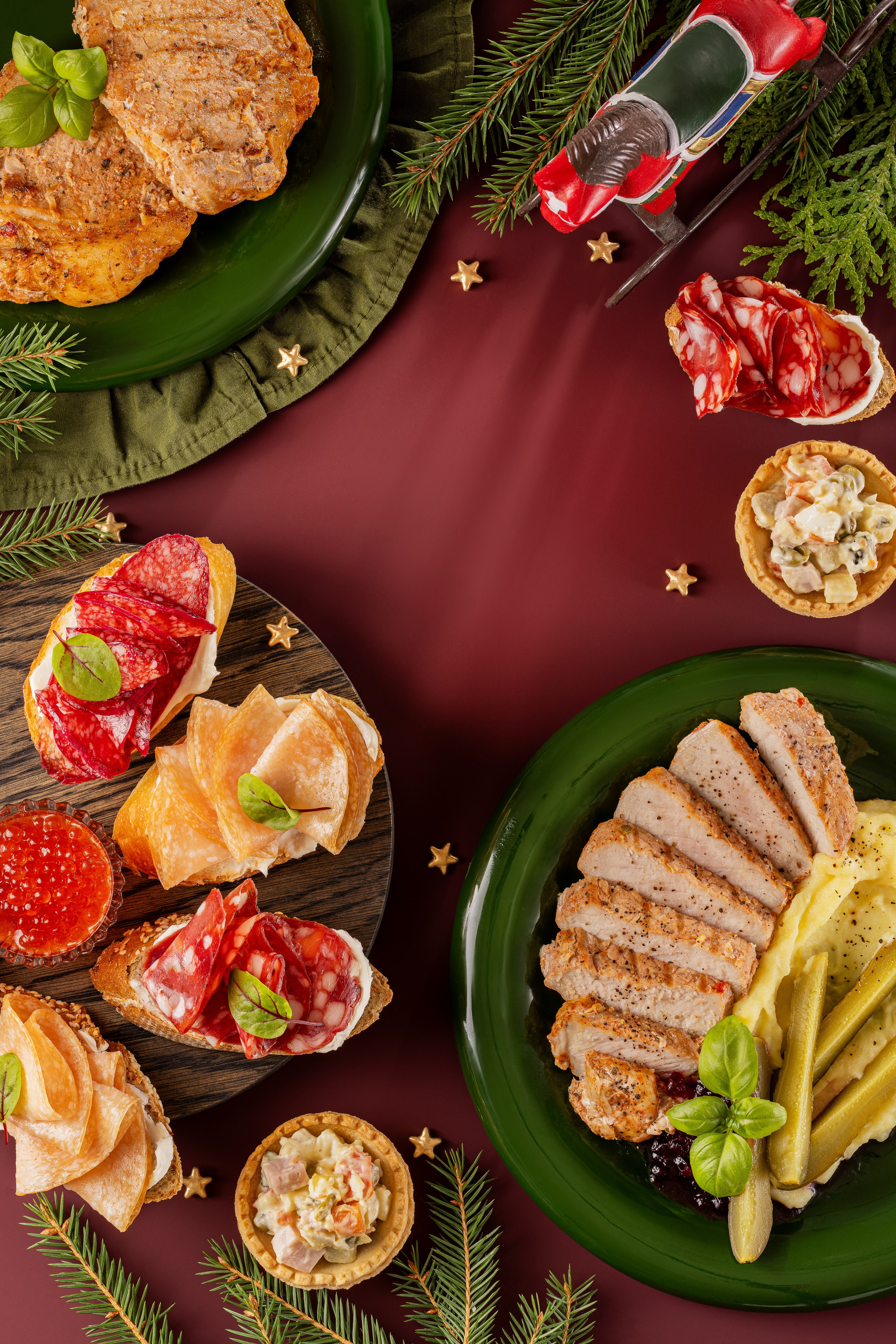 Новогоднее оформление для сети магазинов «Раменский Деликатес». Юлия Космо — фуд-фотограф, предметный стилист, Москва