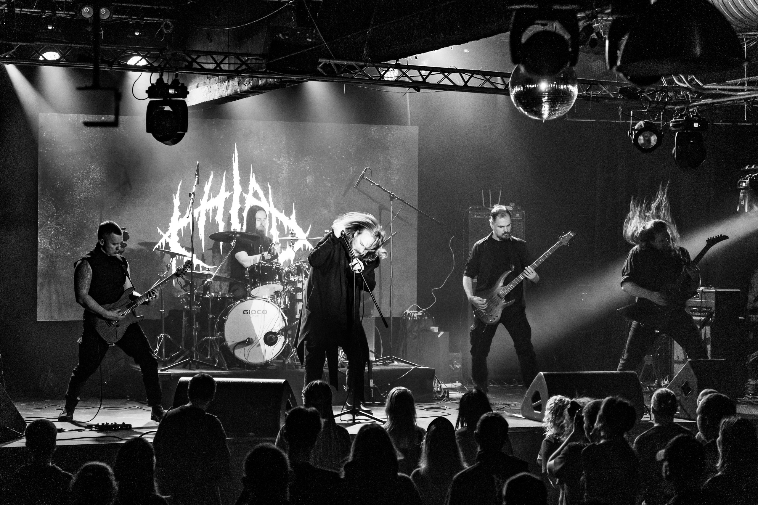 ИЛ • Minuala • Khlad|Glastonberry. Концертный и репортажный фотограф в Санкт-Петербурге Слава Пахомов