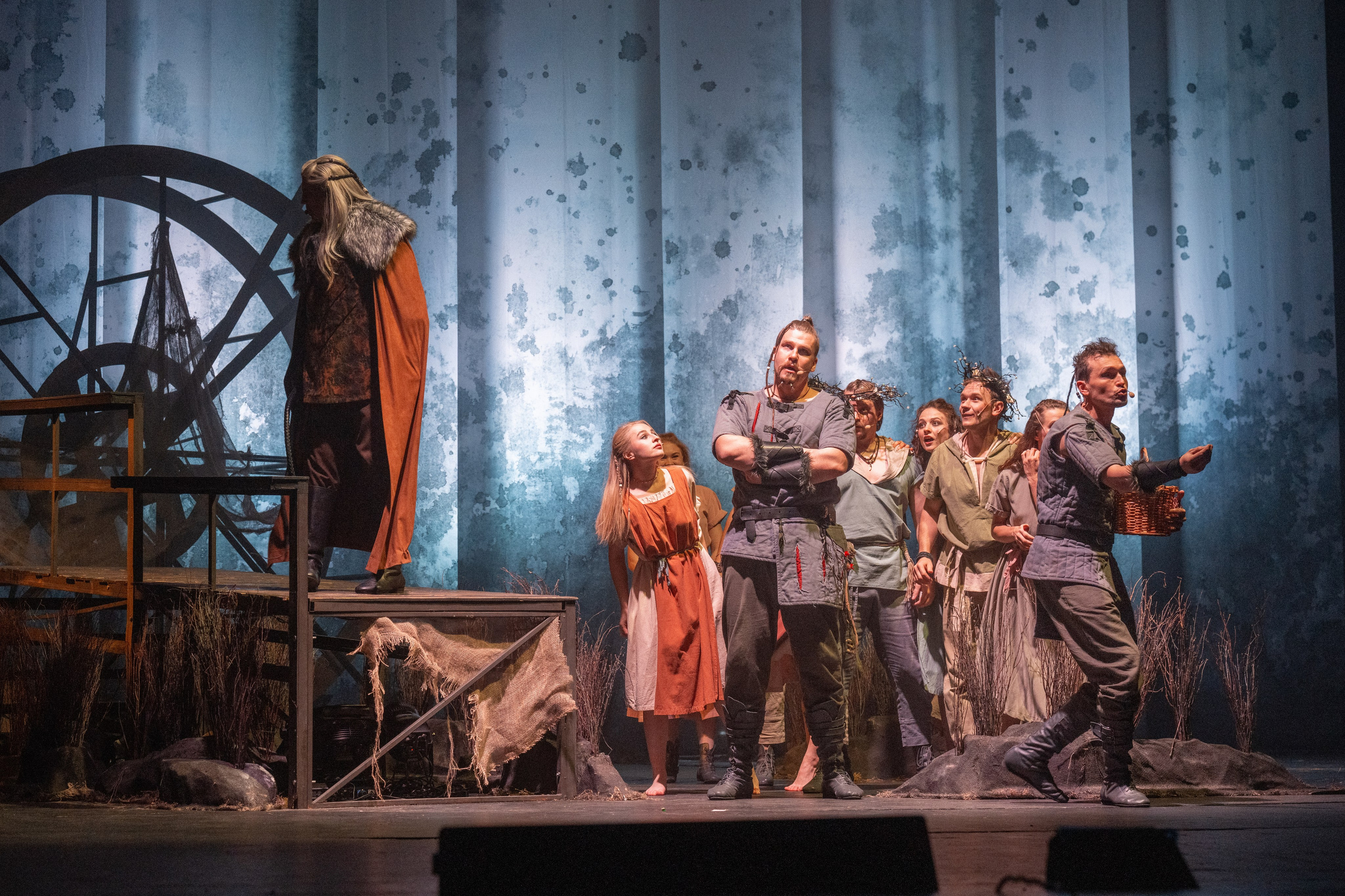 Алтайский молодёжный театр: Яга. Сайт фотографа Сергея Абрамова