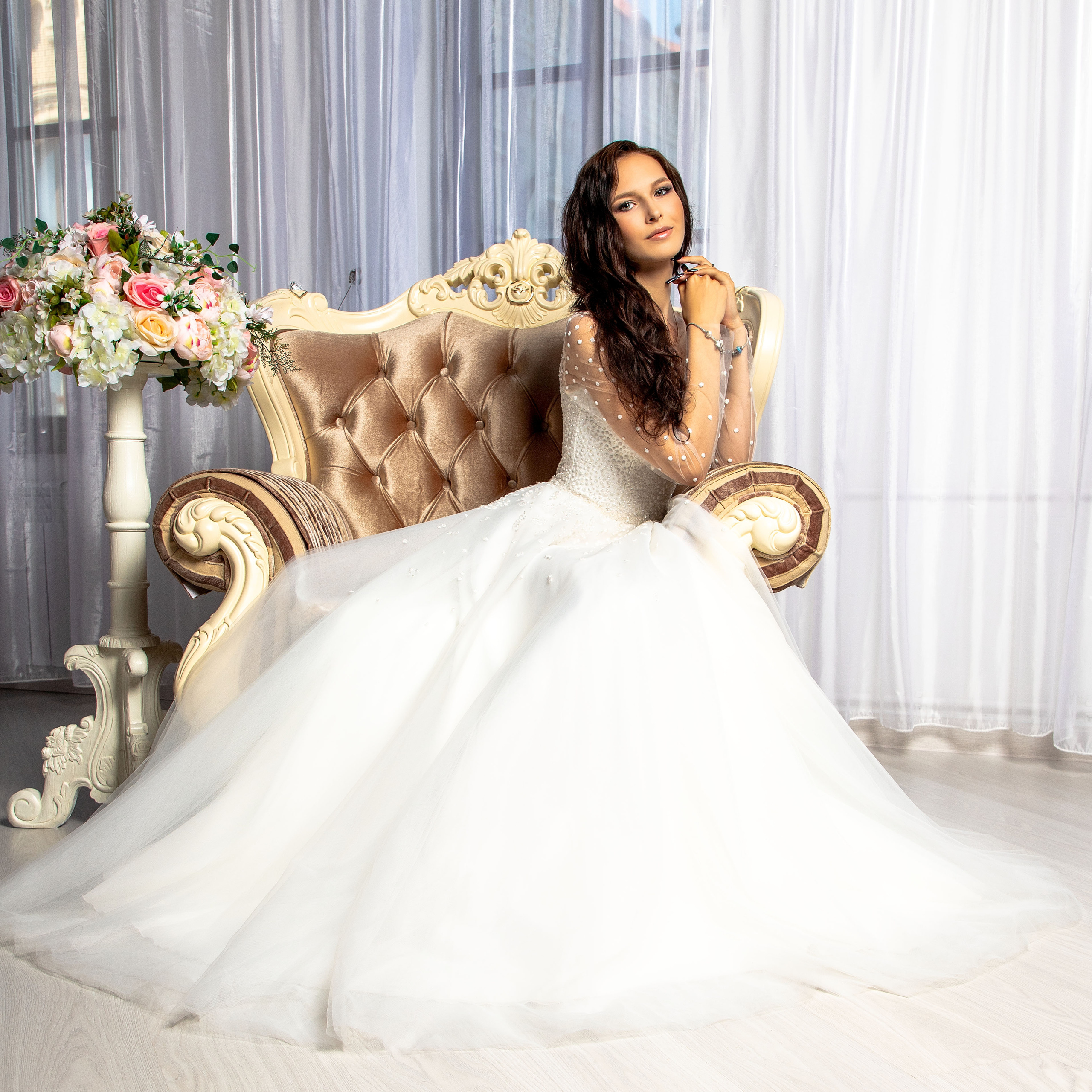 Фотосъёмка контента для салона свадебных платьев. Коммерческий фотограф Андрей Тремасов