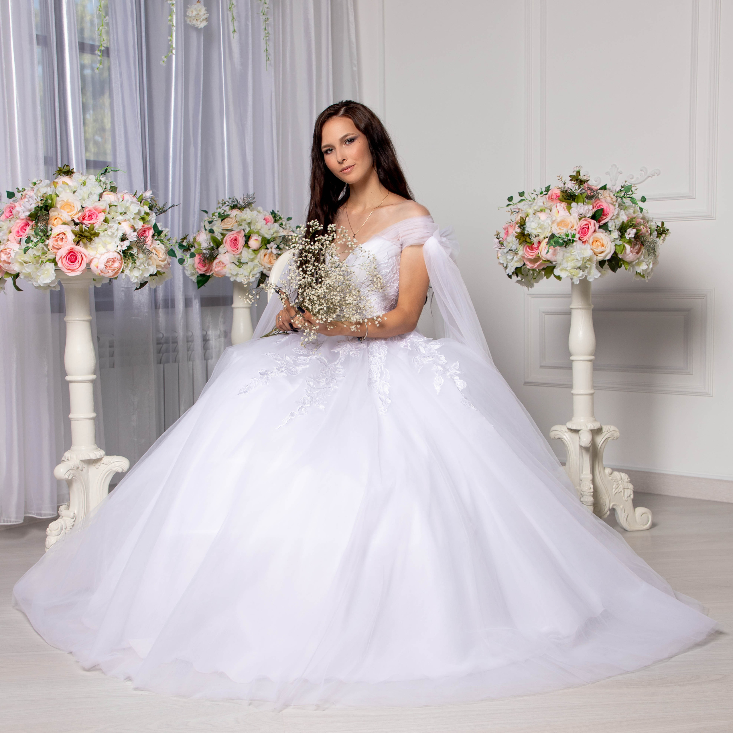 Фотосъёмка контента для салона свадебных платьев. Коммерческий фотограф Андрей Тремасов