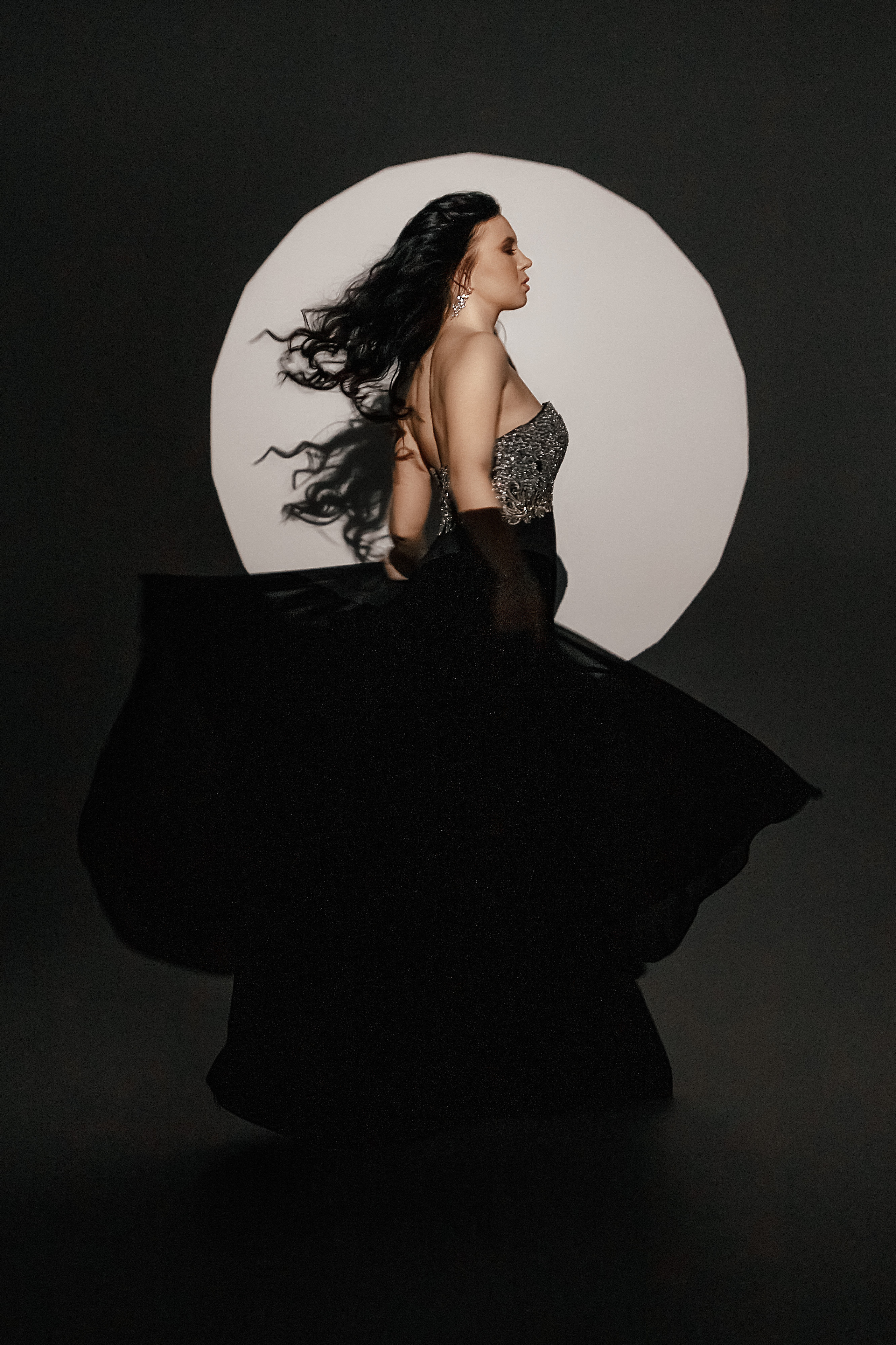 Фотопрект «𝗕𝗼𝗻𝗱 𝗚𝗶𝗿𝗹𝘀» Елена. Коммерческий фотограф Андрей Тремасов