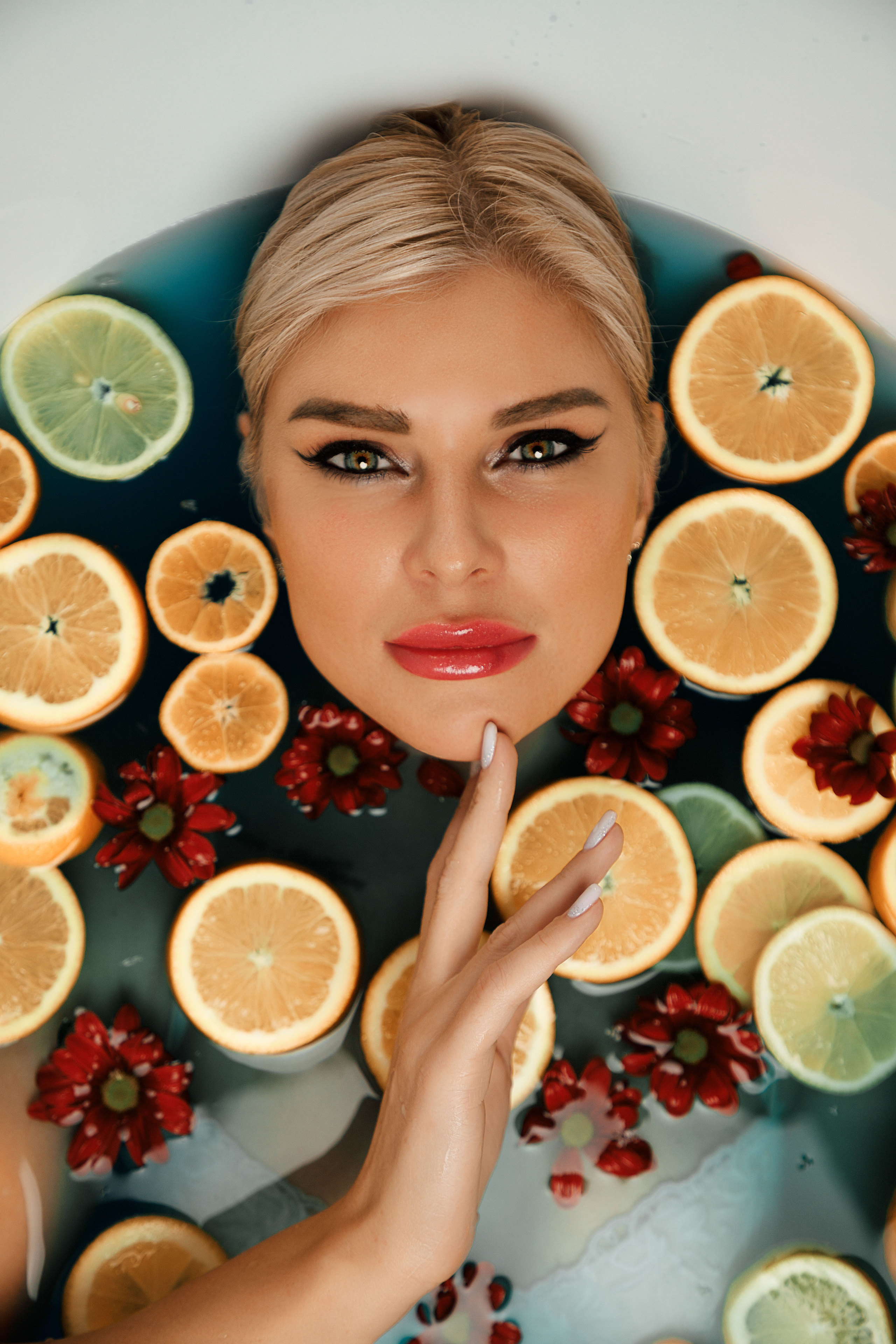 Чувственная будуарная фотосессия для прекрасной девушки. Коммерческий фотограф Андрей Тремасов