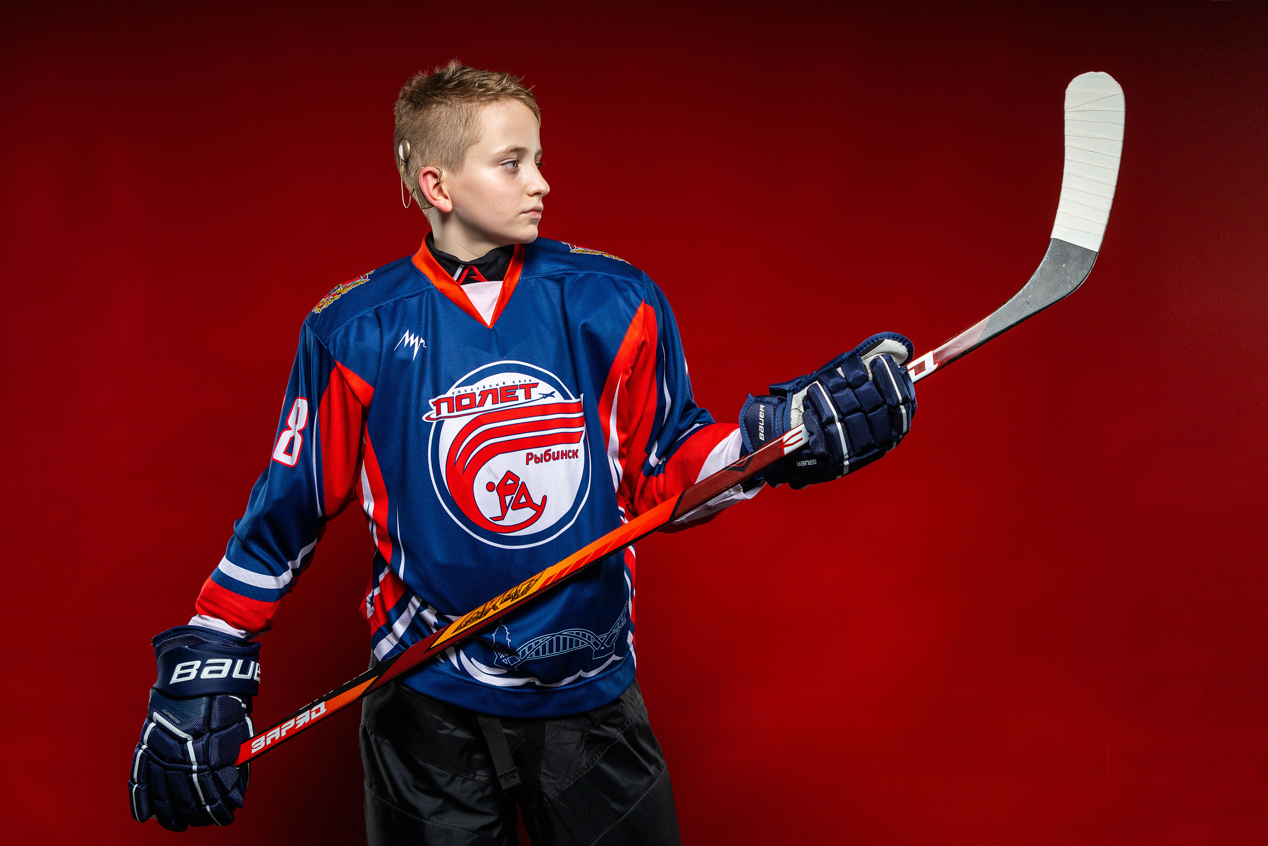 Съёмка хоккеиста в спортивной форме. Коммерческий фотограф Андрей Тремасов