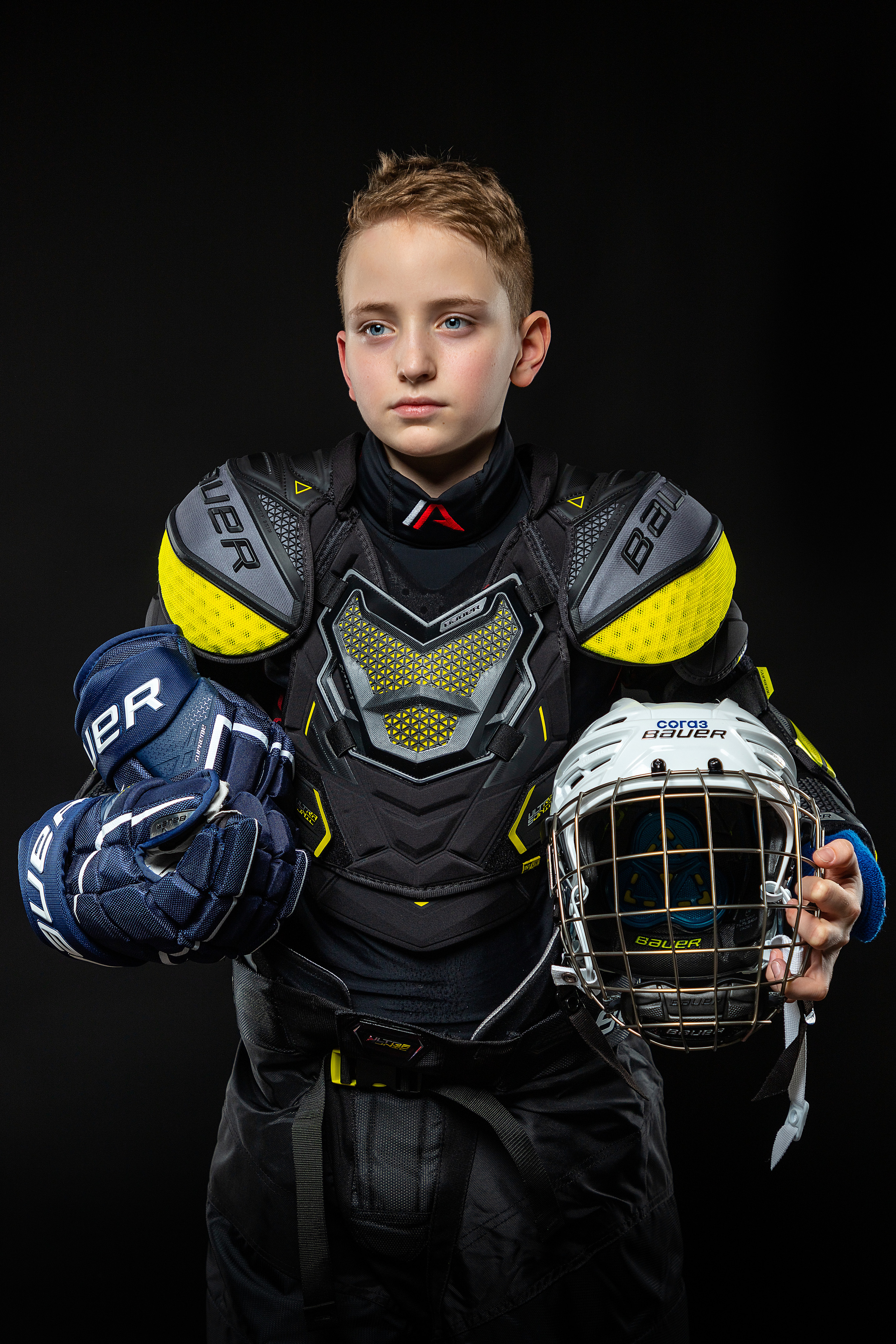 Съёмка хоккеиста в спортивной форме. Коммерческий фотограф Андрей Тремасов