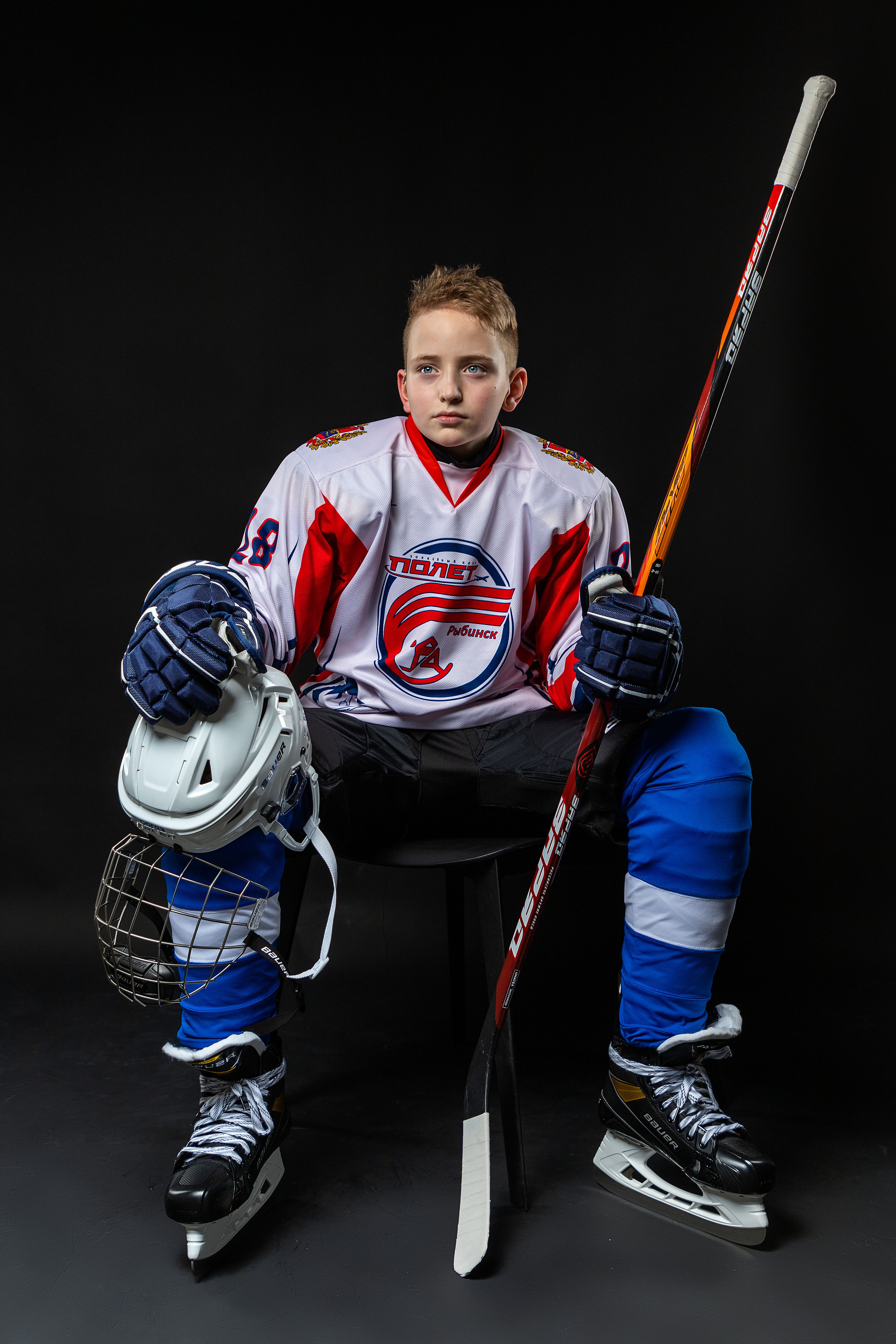 Съёмка хоккеиста в спортивной форме. Коммерческий фотограф Андрей Тремасов