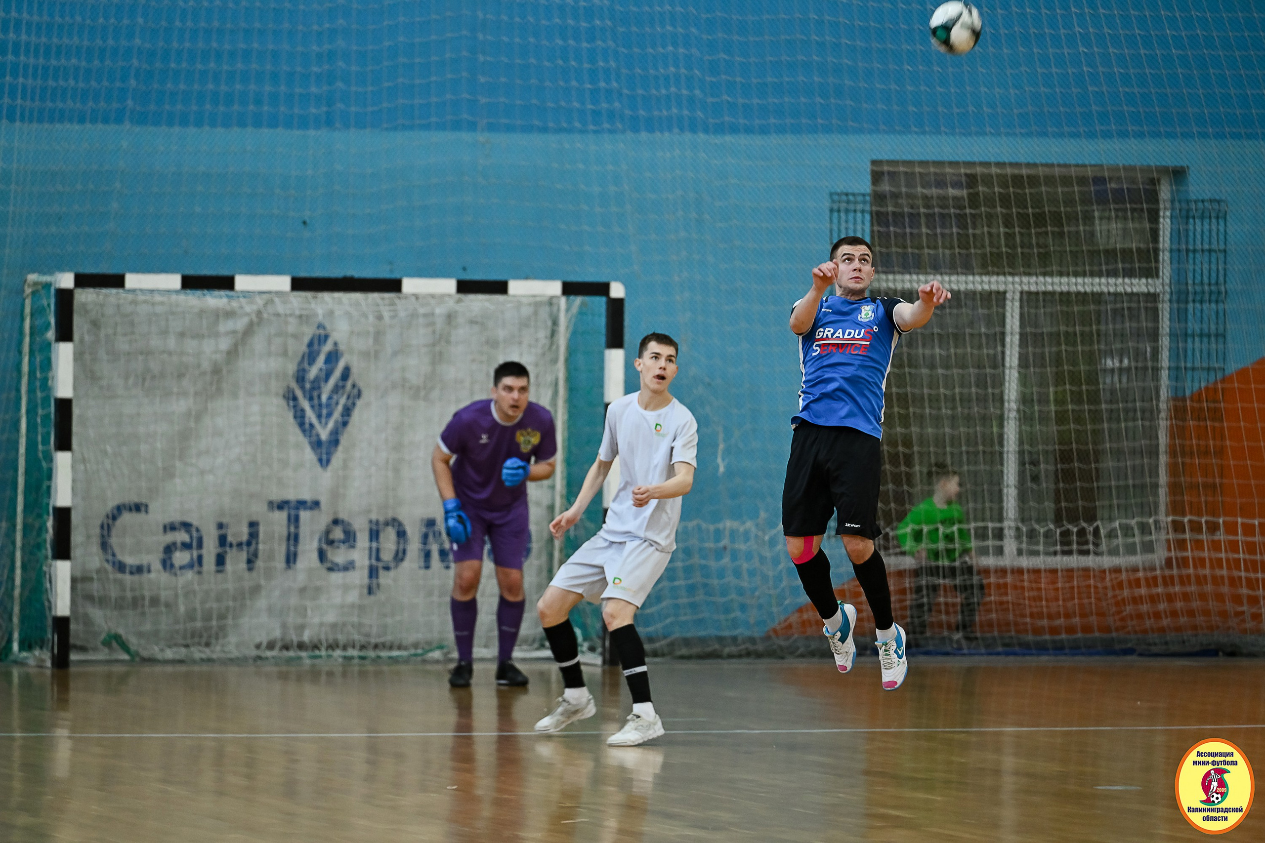 Корпоративная Бизнес Лига по футзалу — Весна 2026. VIBECITY.RU Вайб Сити Ру Фоторепортажи Фотоотчеты Калининград
