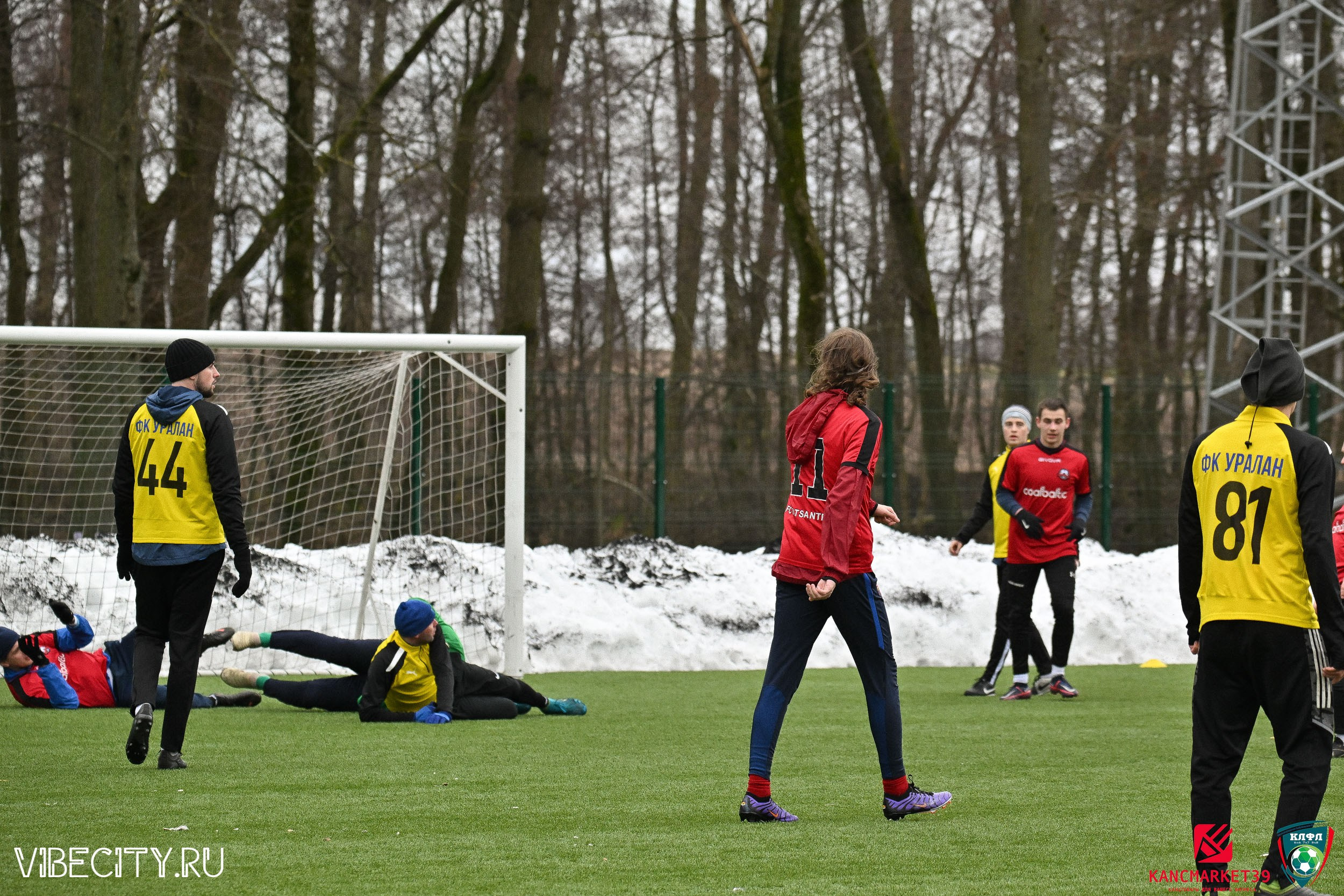 XX ЧЕМПИОНАТ КАЛИНИНГРАДСКОЙ ЛФЛ КАНЦМАРКЕТ39 сезона 2024–2025 гг. VIBECITY.RU Вайб Сити Ру Фоторепортажи Фотоотчеты Калининград