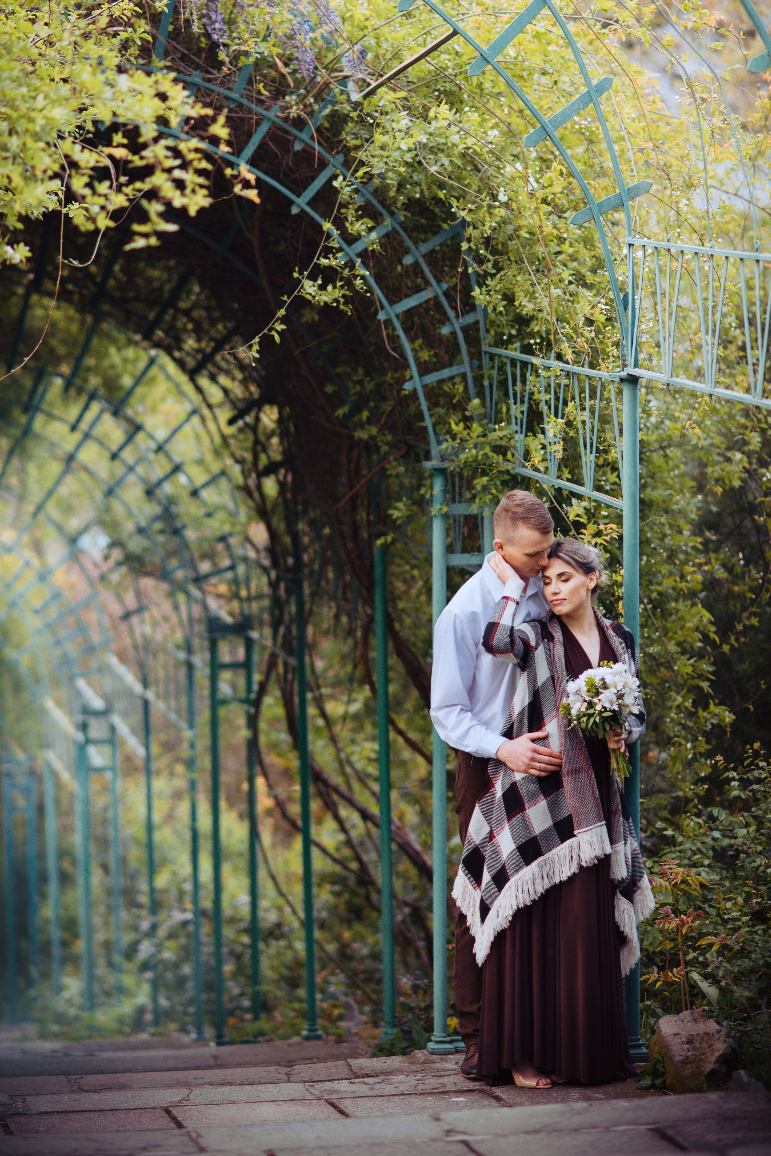 Свадебная фотосессия в Ливадии. Красивые места Крыма для фотосессии. Фотограф в Симферополе и по Крыму Ольга Топоривская.