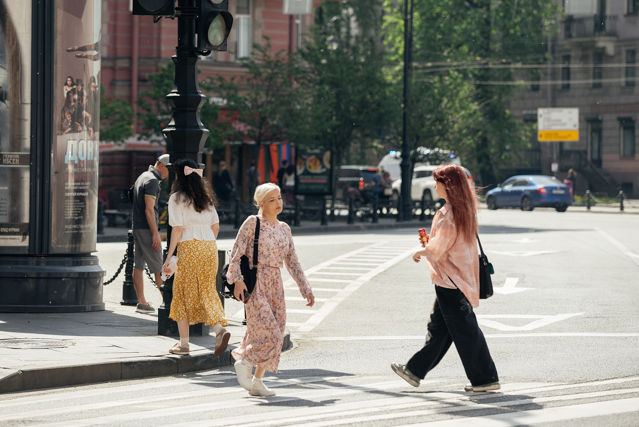 Уличная съёмка. Петроградка. Май 26. Репортажный фотограф в Санкт-Петербурге Анастасия Клёпова