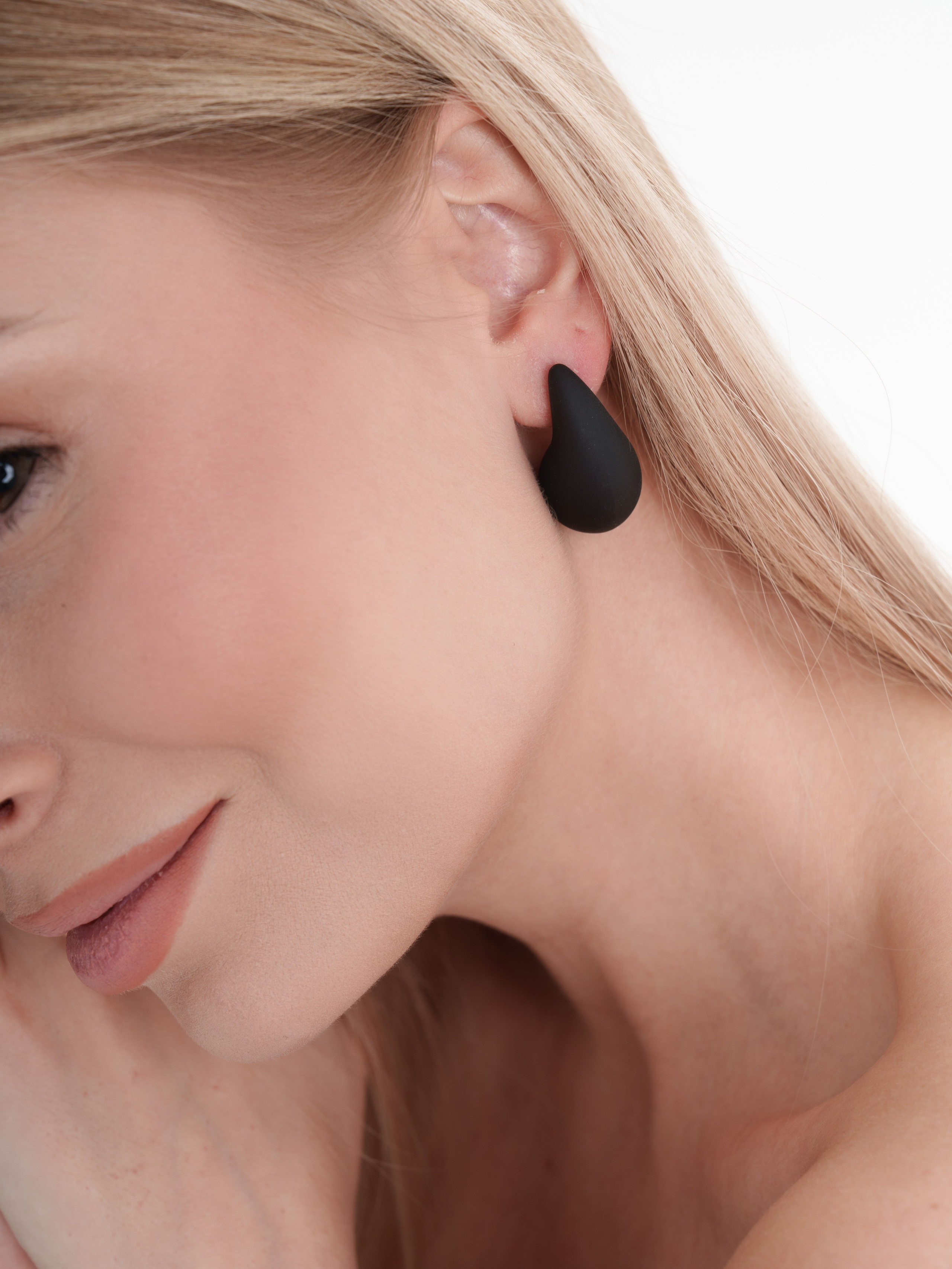 Съемка сережек для WB и OZON. Портретный и Контент фотограф Григорий Семенов (Grifon) в Ижевске