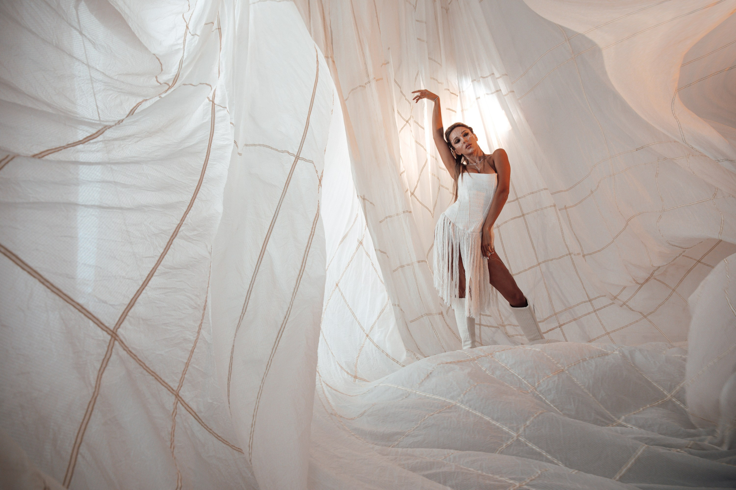 Творческие съемки женского портрета. Создатель контента, фотограф в Ростове-на-Дону