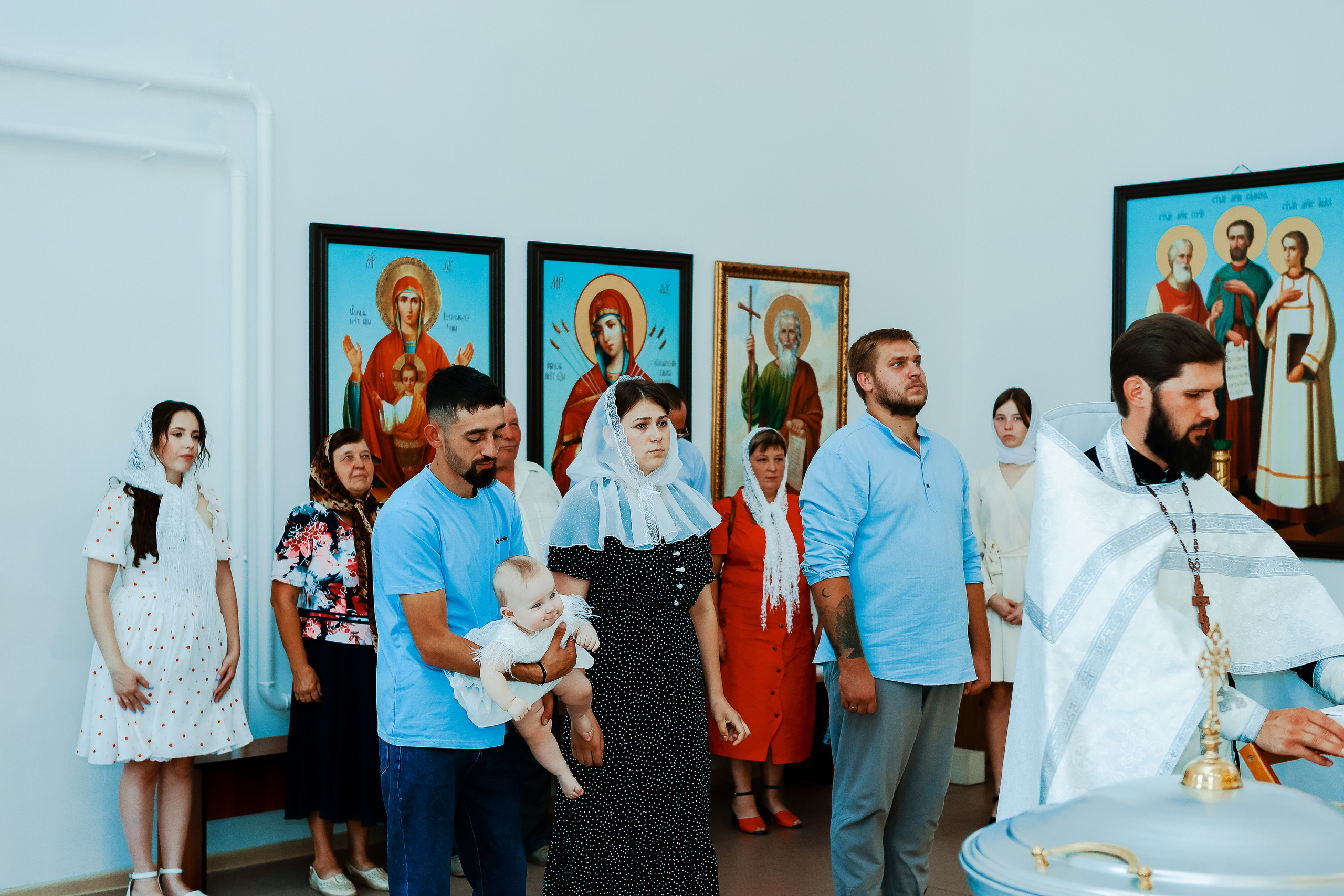 Таинство Крещения Отца и Дочери. Свадебный фотограф Евгения Фролова г. Каменск-Шахтинский, Донецк, Ростов