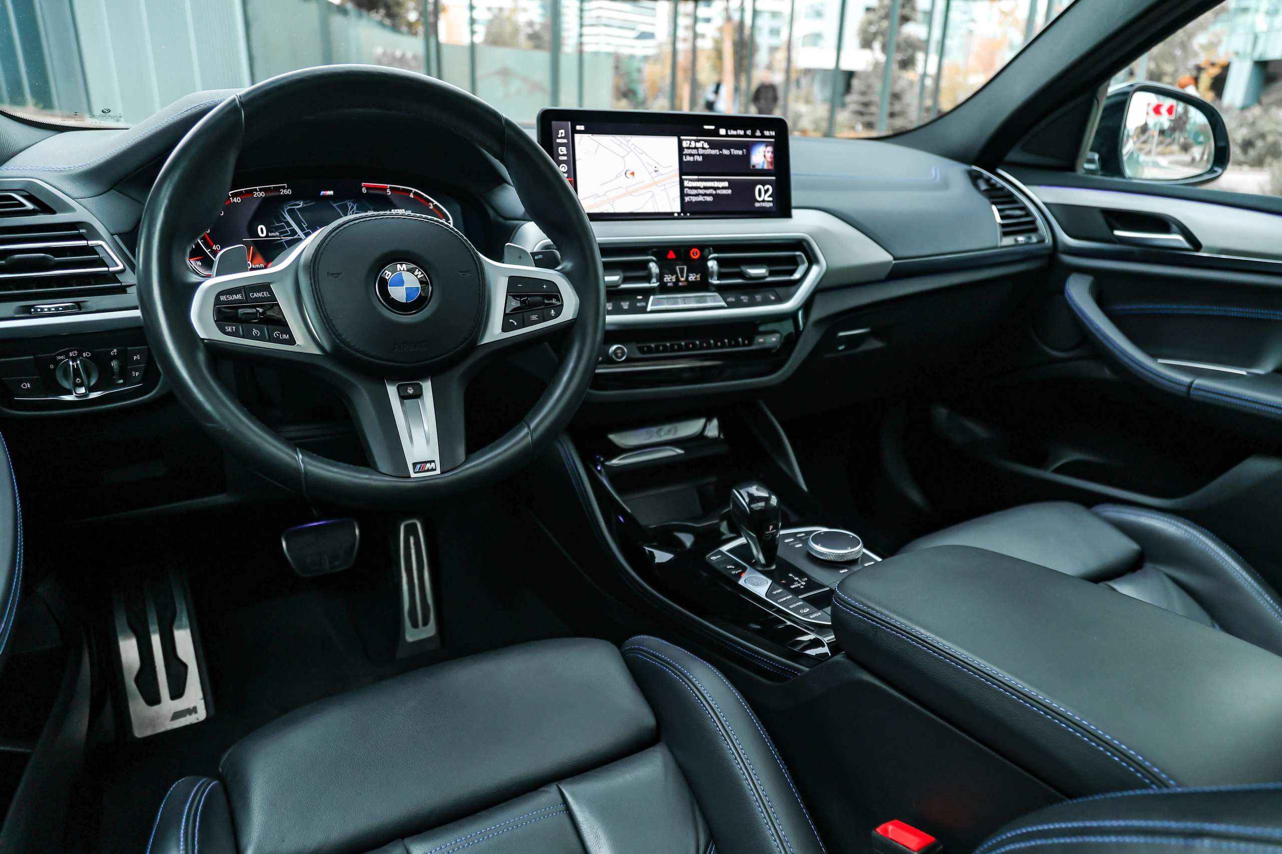 2021 BMW X4. Mixturecaptures