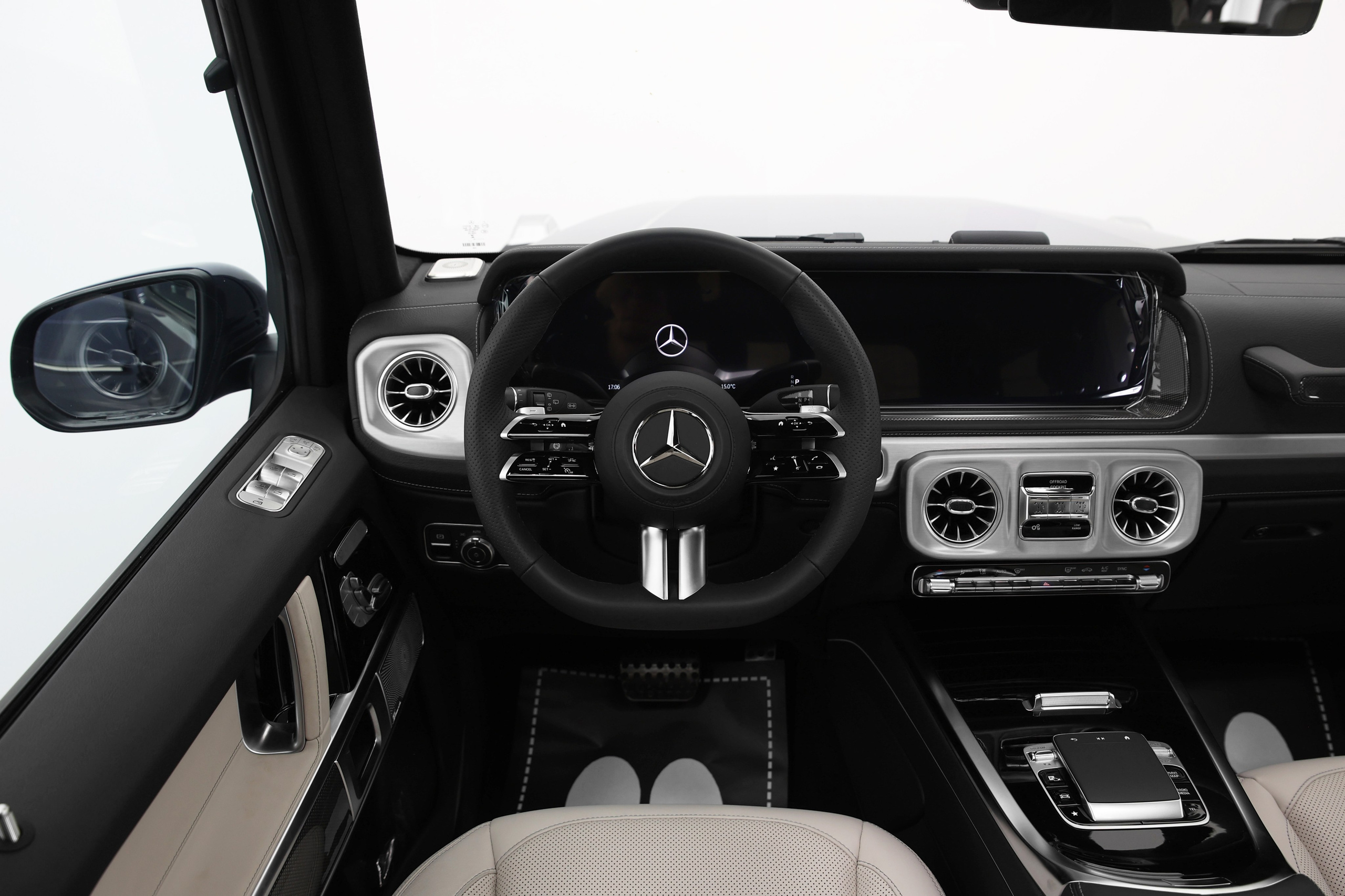 2019 MERCEDES BENZ G450d AMG. Mixturecaptures