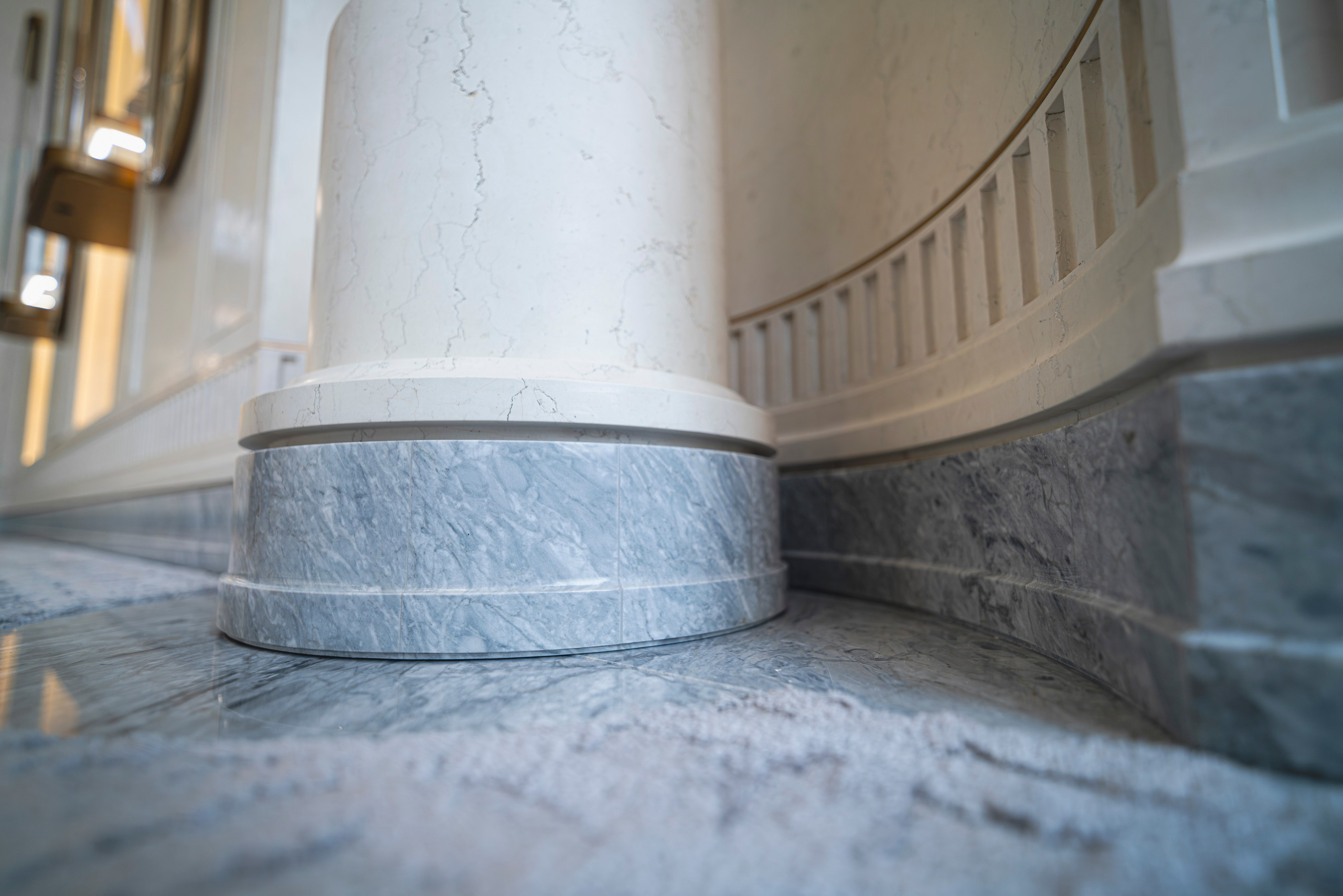 КАМ. Ювелирный дом CHAMOVSКIKH. Видеограф для бизнеса в Санкт-Петербурге — съёмка производств, выставок, B2B