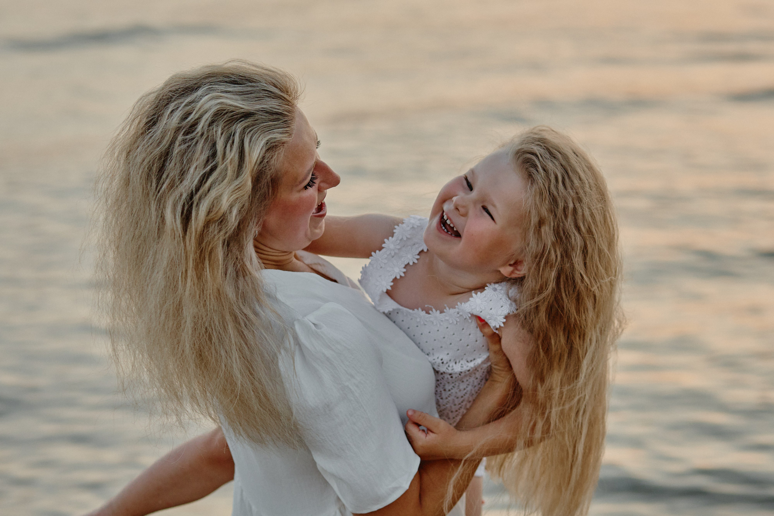 Семейная фотосессия на пляже Анапы