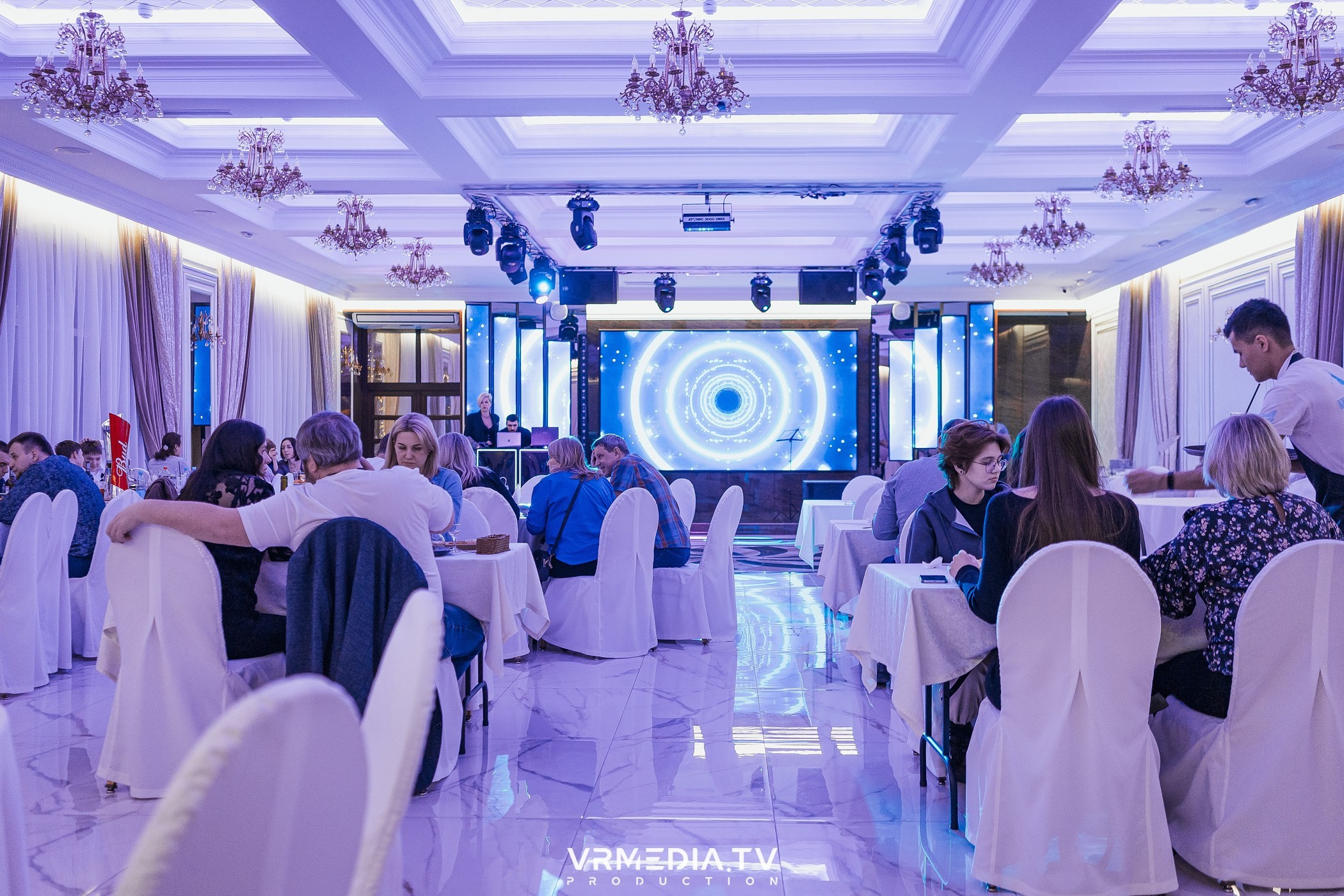 Выходные в ресторане «Лазурный берег»