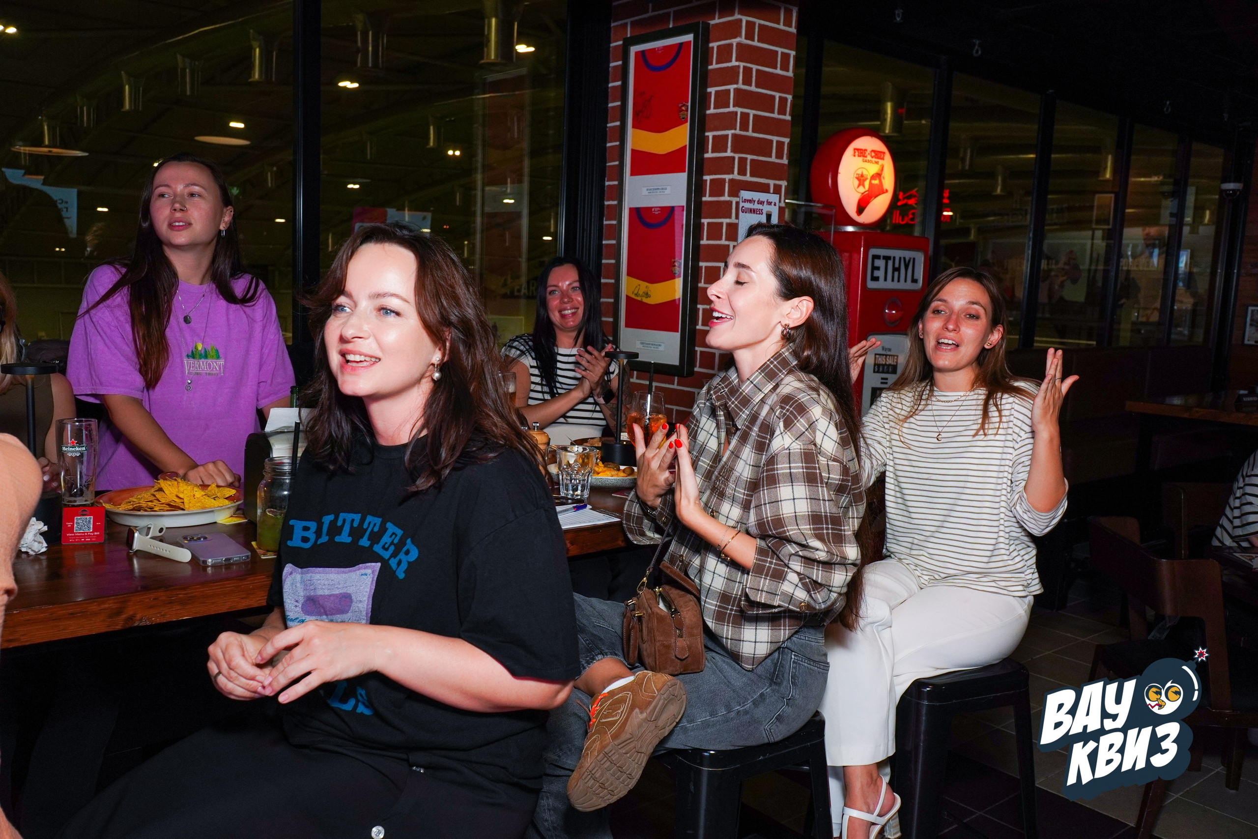 WOW QUIZ DUBAI. Фото | Видео Контент Мишель Ватаманюк