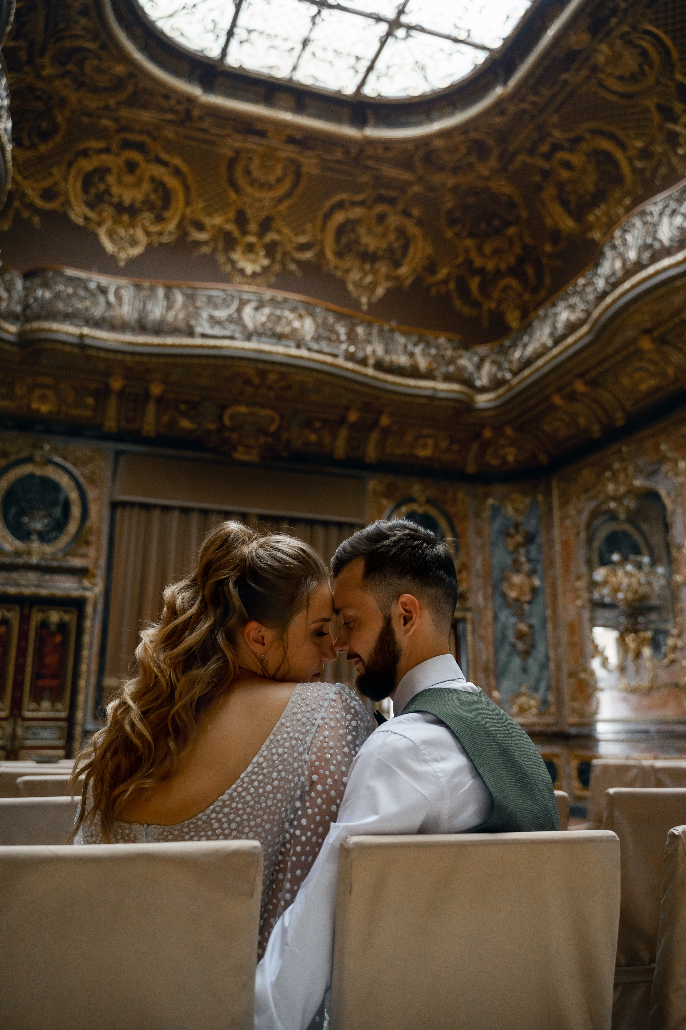 Жених и невеста во дворце Князя Владимира